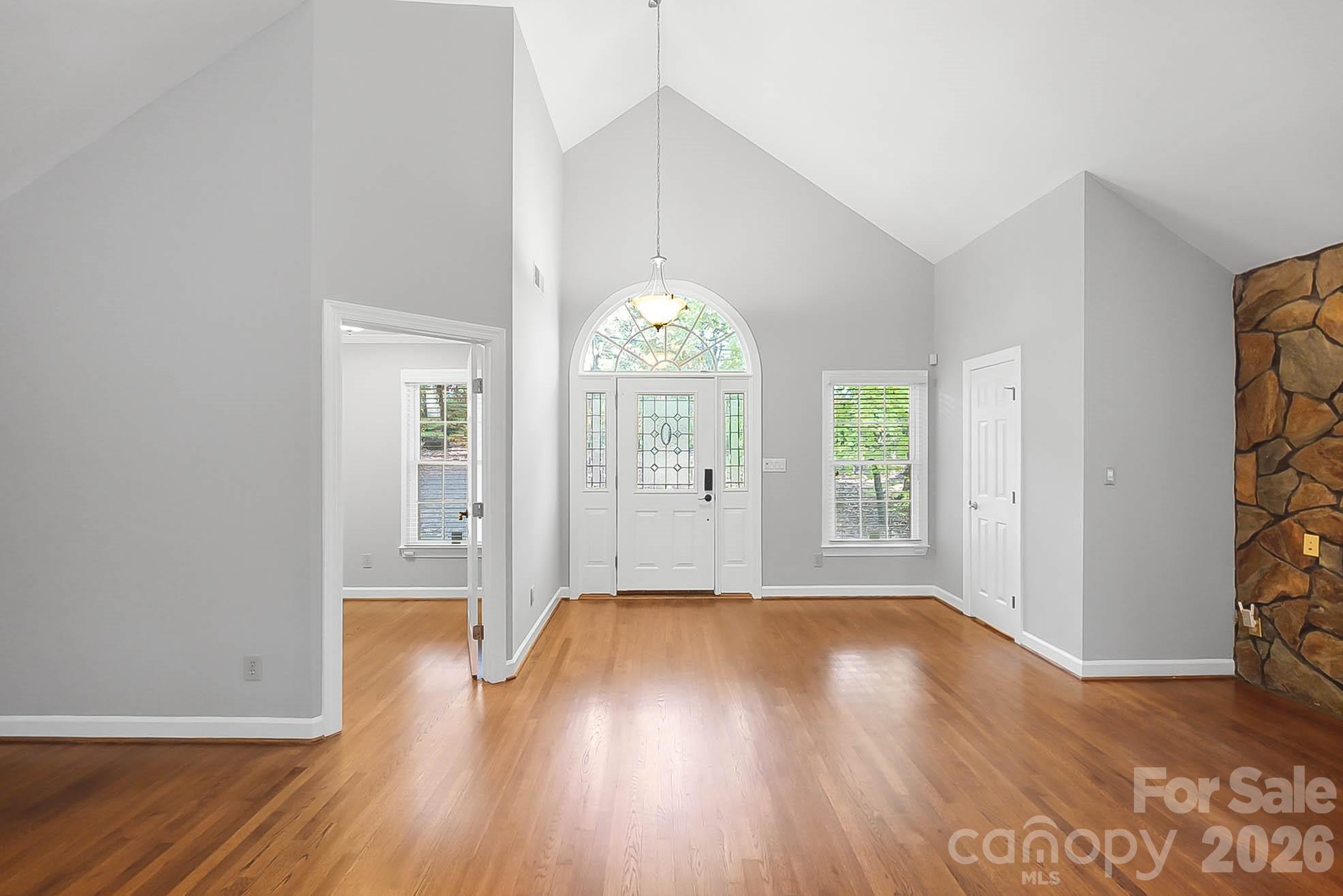 3475 Pikeview Road Property Photo 6