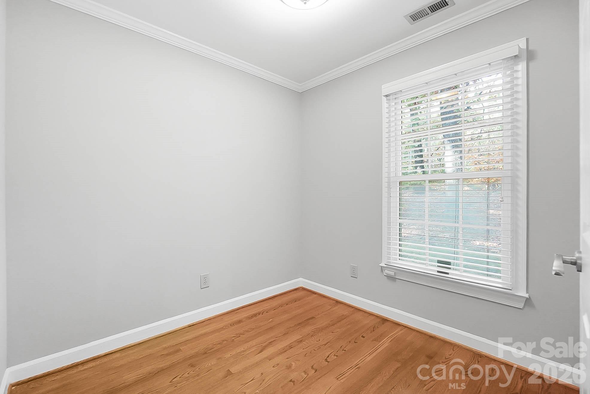 3475 Pikeview Road Property Photo 8