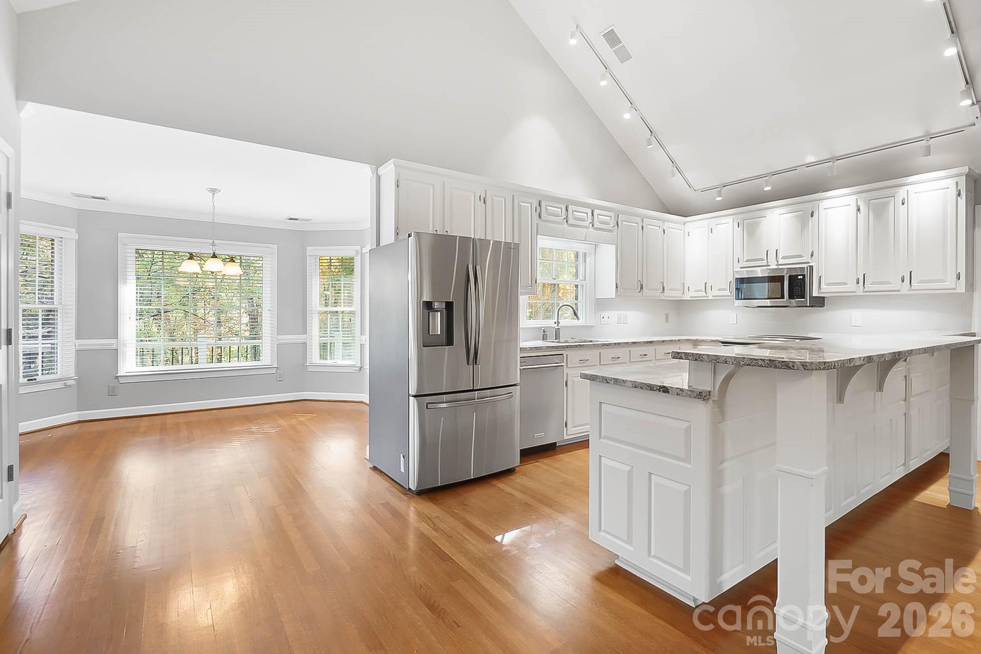 3475 Pikeview Road Property Photo 11