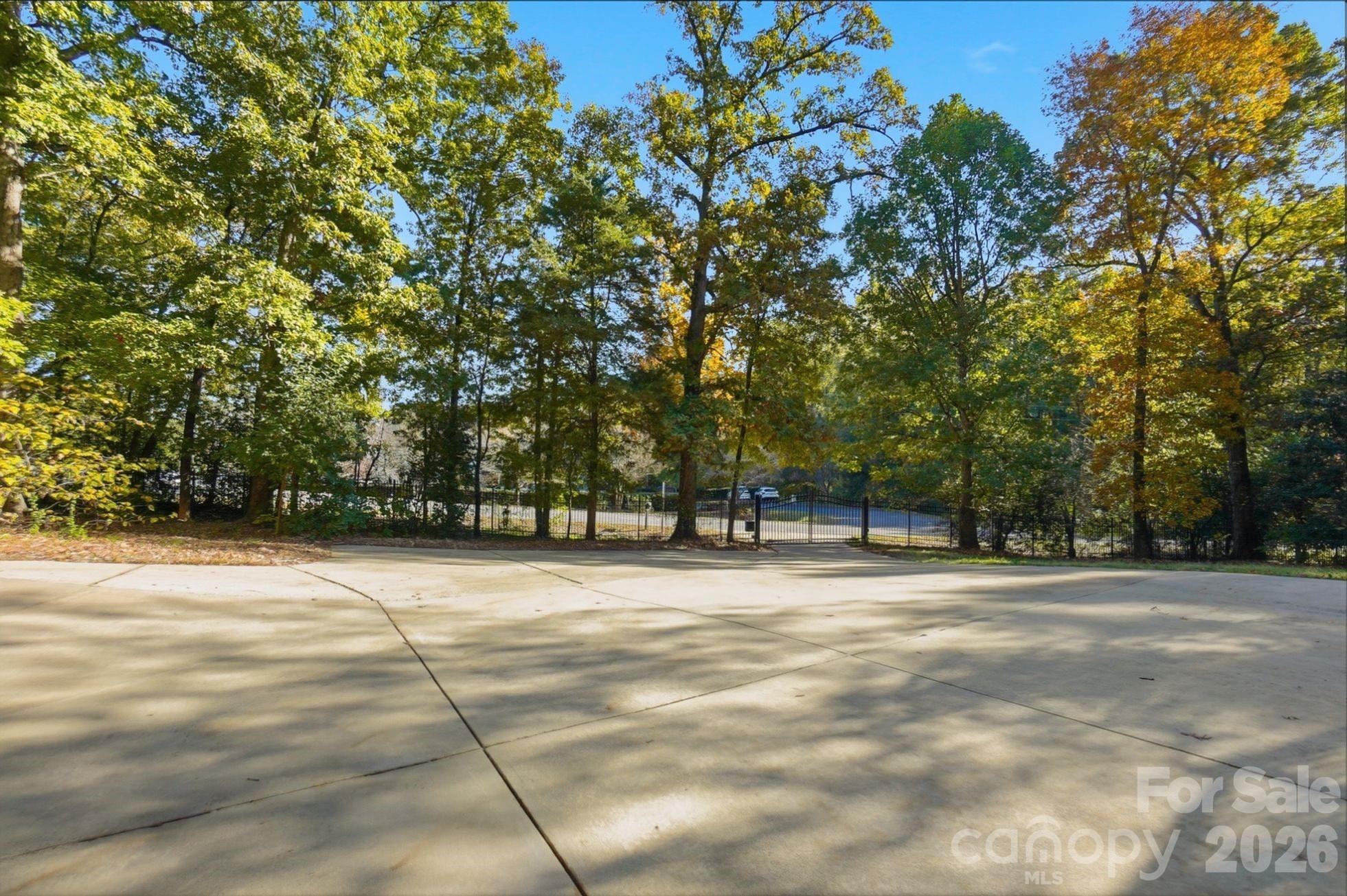 3475 Pikeview Road Property Photo 46