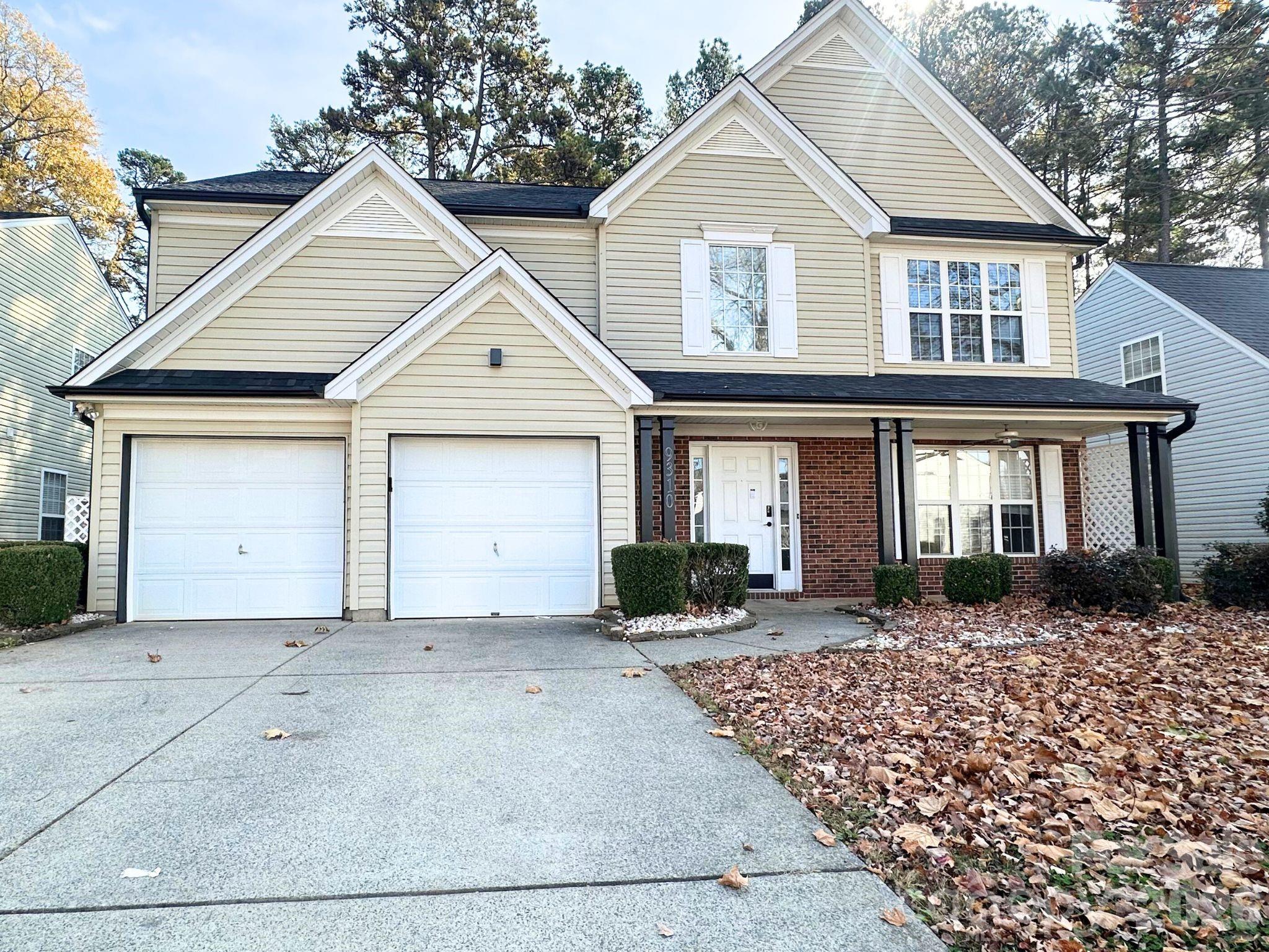 9310 Chastain Walk Drive Property Photo 2