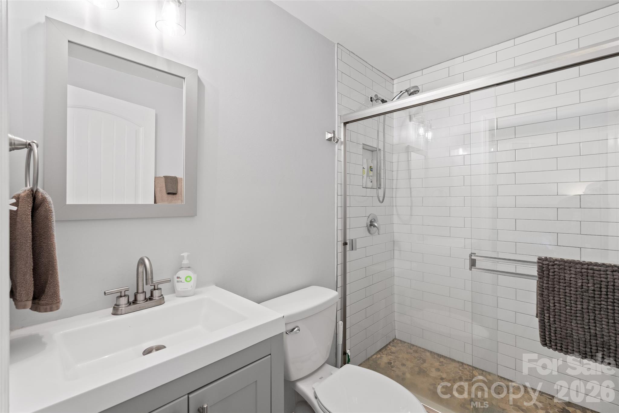 334 Mills Gap Road Property Photo 11