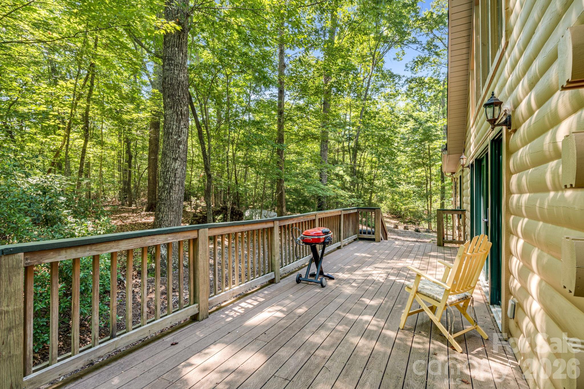 240 Ravenswood Drive Property Photo 29