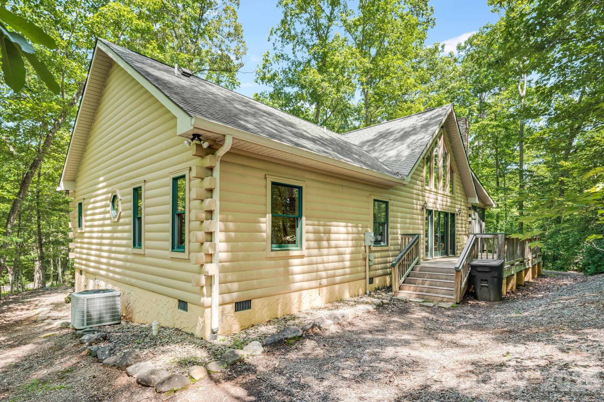 240 Ravenswood Drive Property Photo 34