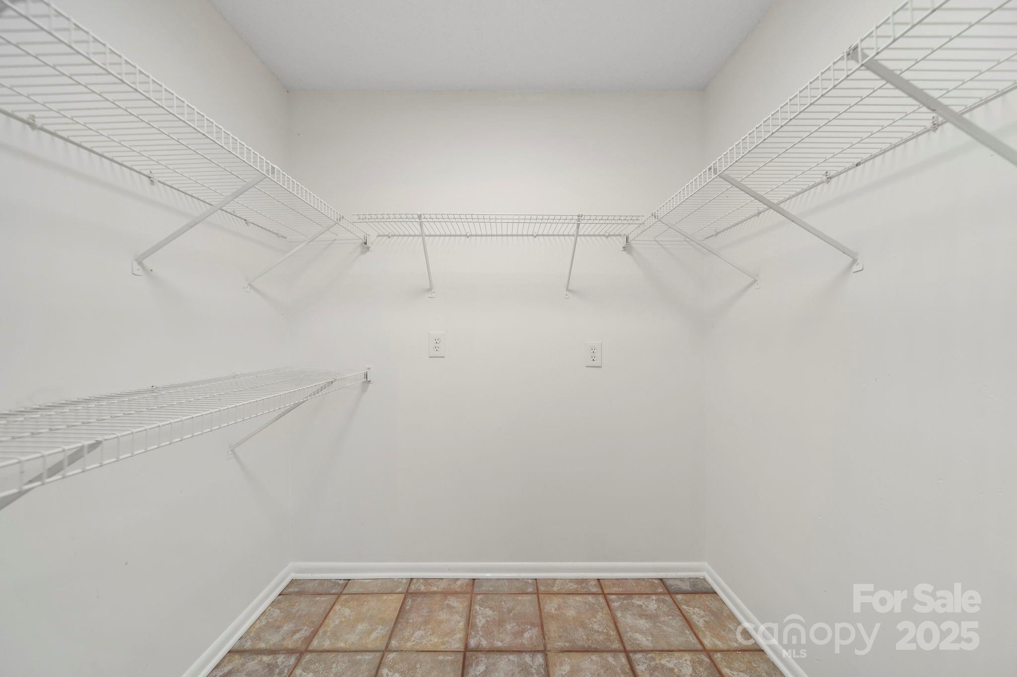 1015 Elizabeth Drive Property Photo 13