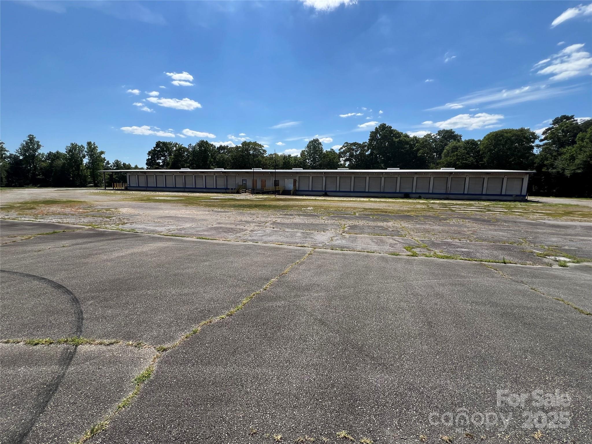 754 18th Street Property Photo 2