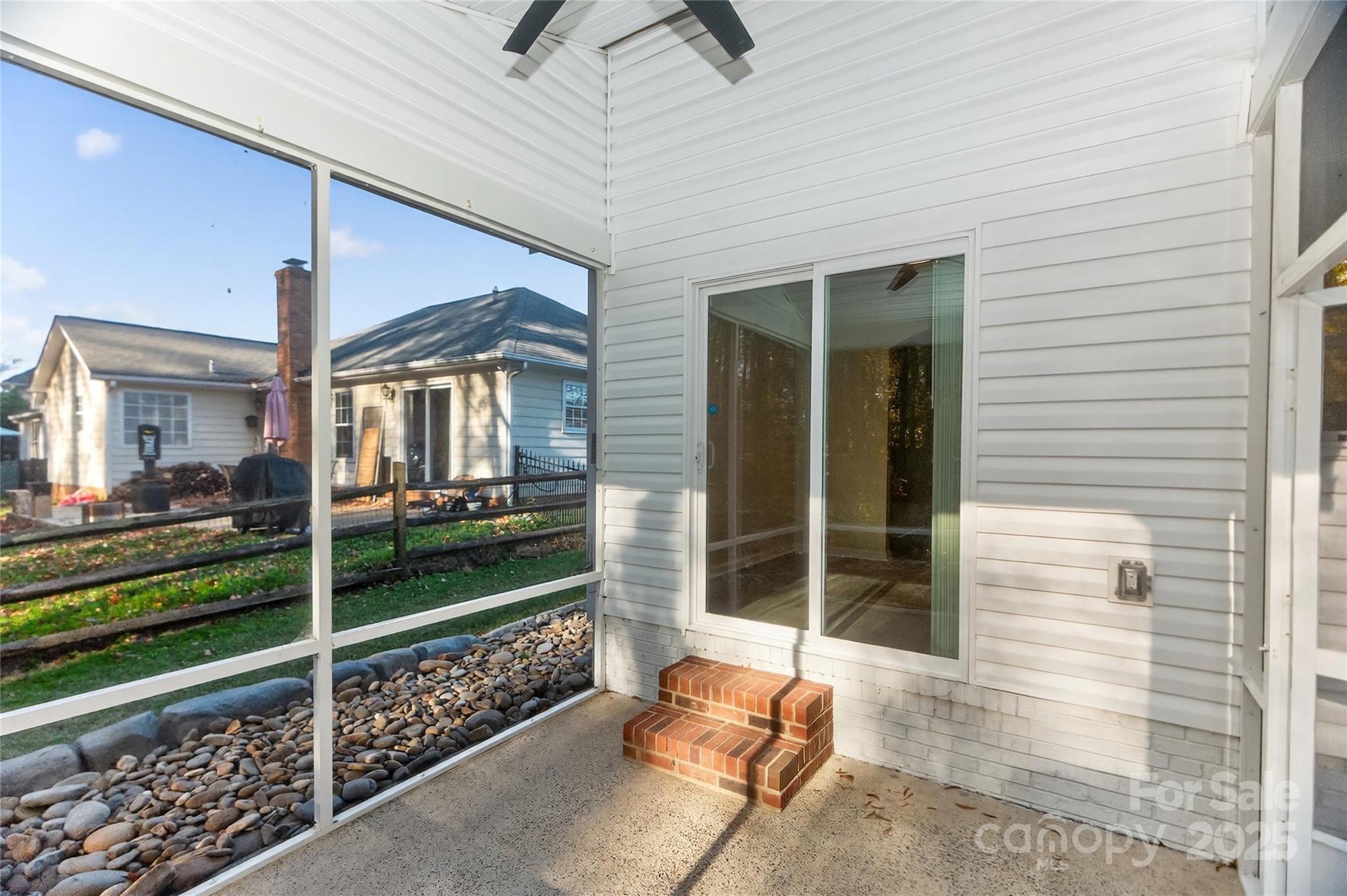 2907 Ashe Croft Drive Property Photo 13