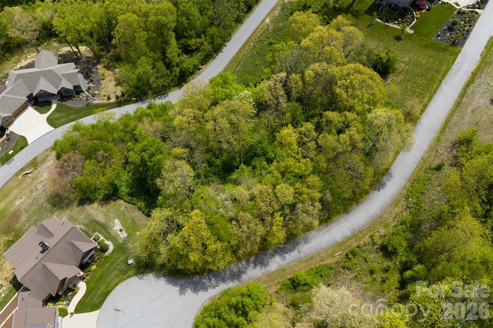 416 Summerset Drive 83 Property Photo 5