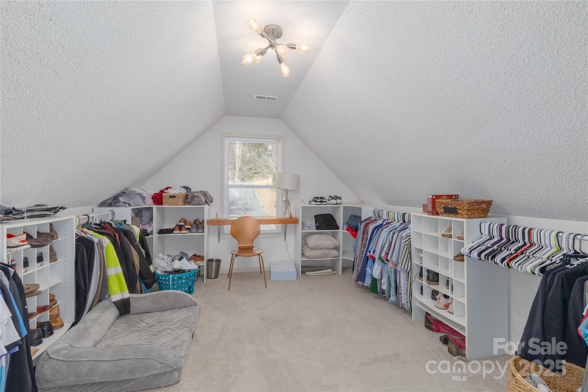 968 Plantation Drive Property Photo 17