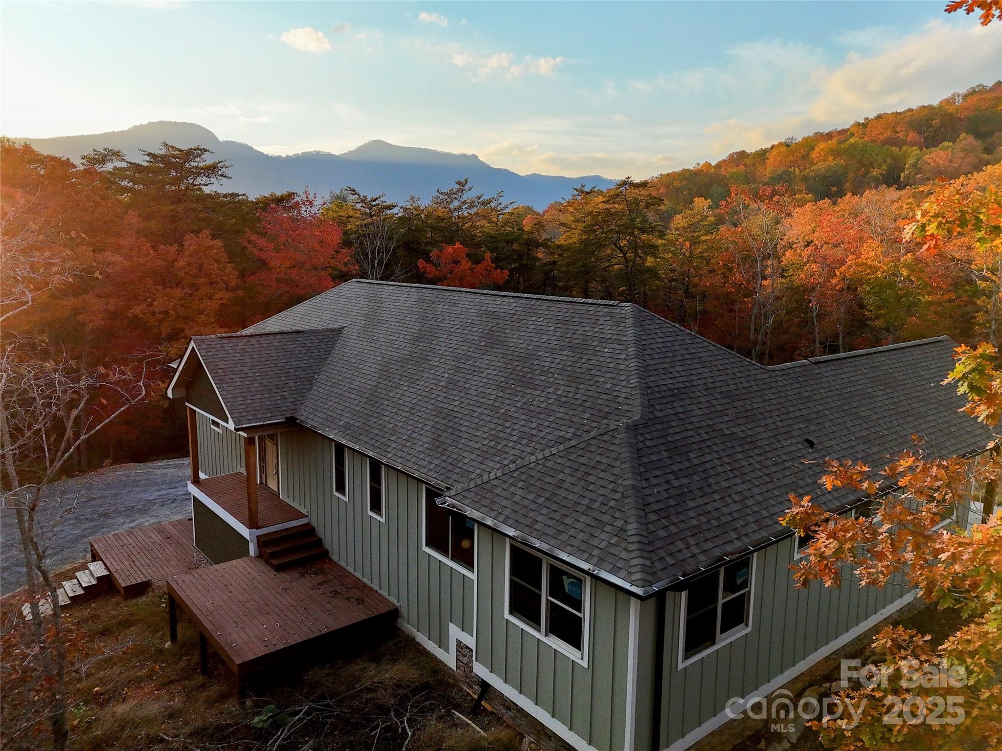 864 Matho Trace Property Photo 2