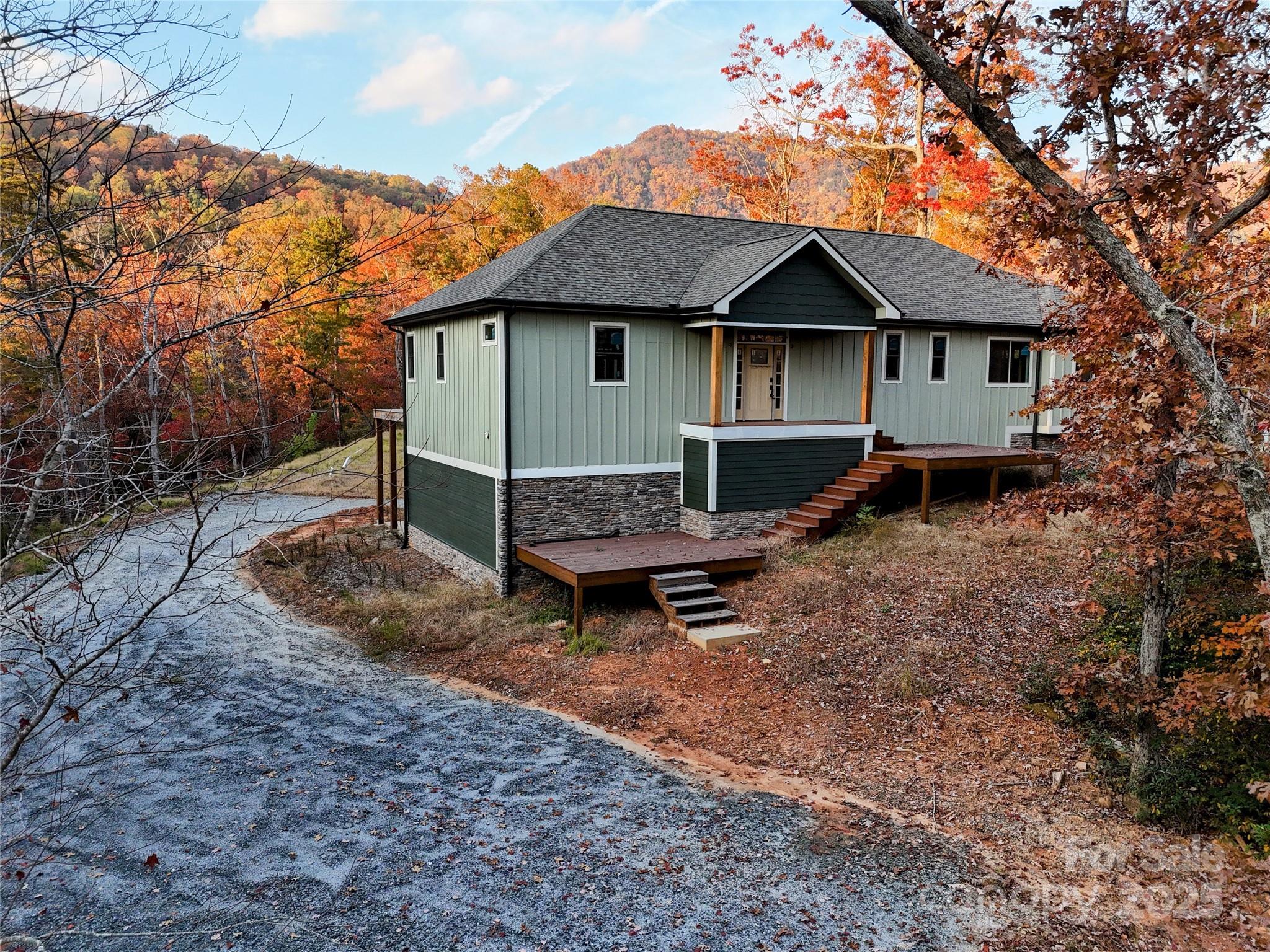 864 Matho Trace Property Photo 16
