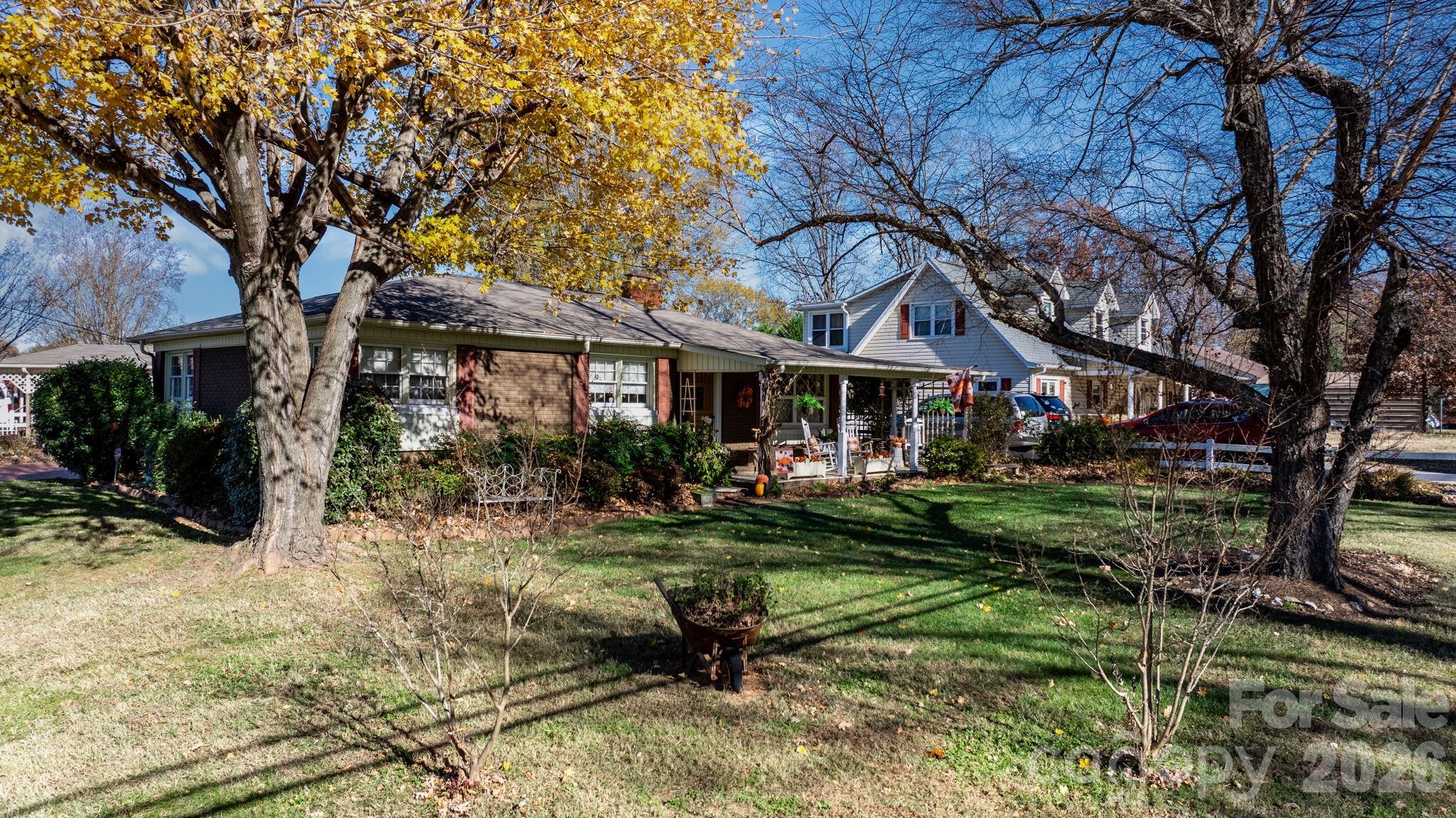 901 Union Street Property Photo 1
