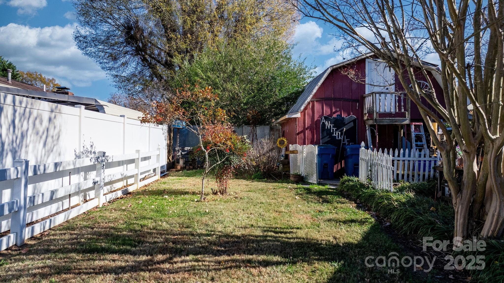 901 Union Street Property Photo 27