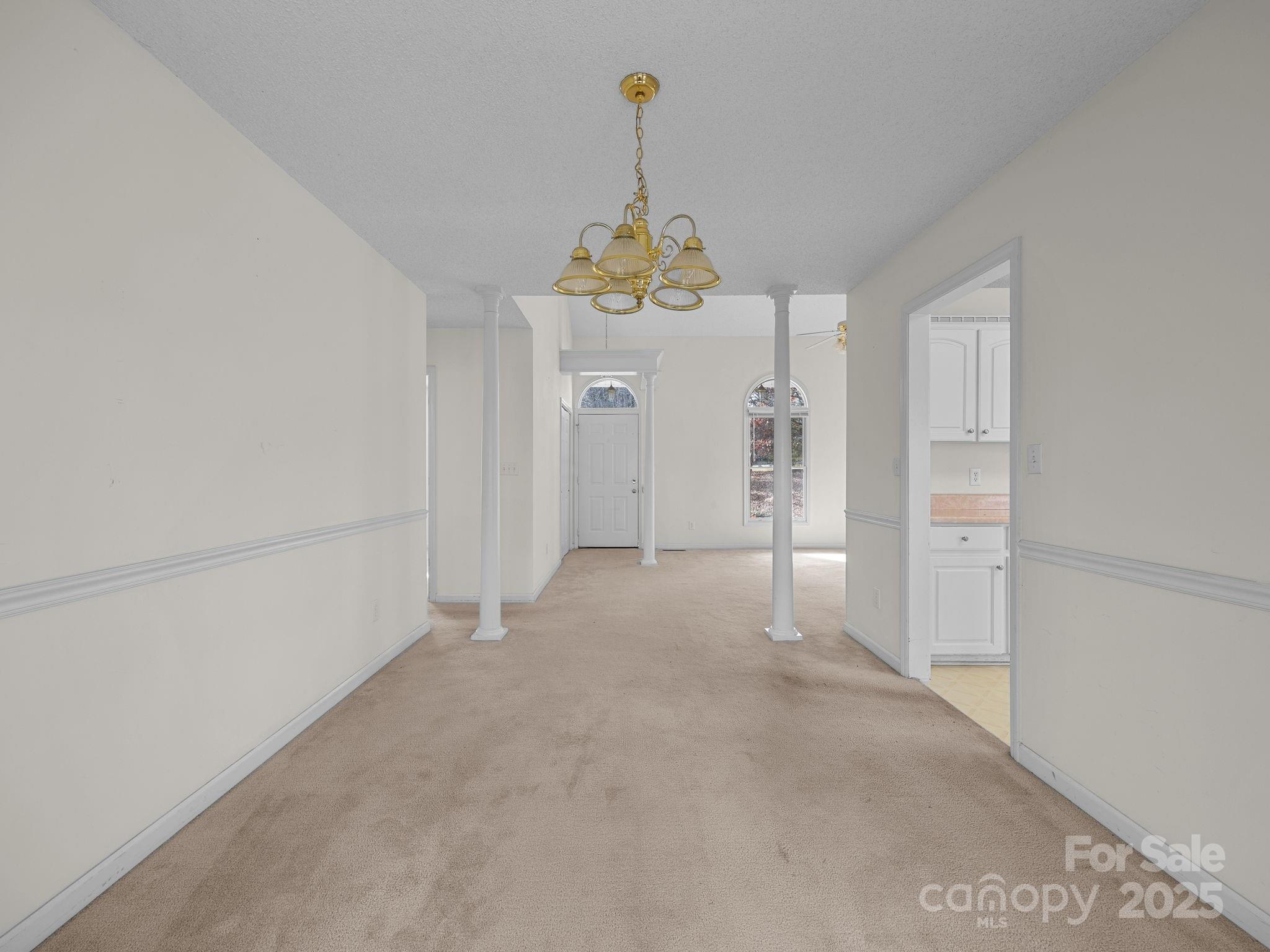 383 Woody Circle Property Photo 13