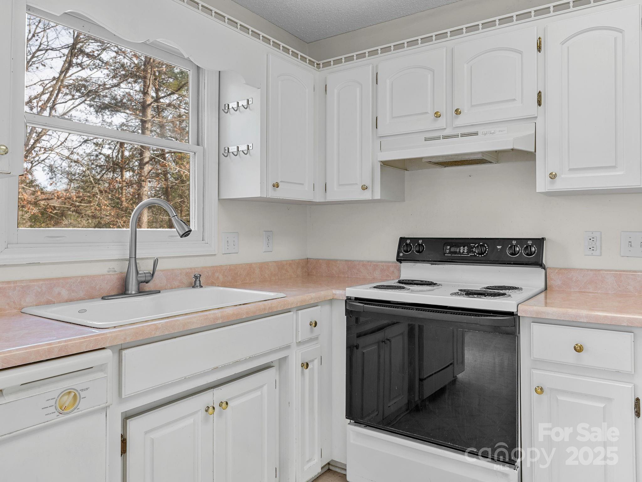 383 Woody Circle Property Photo 17