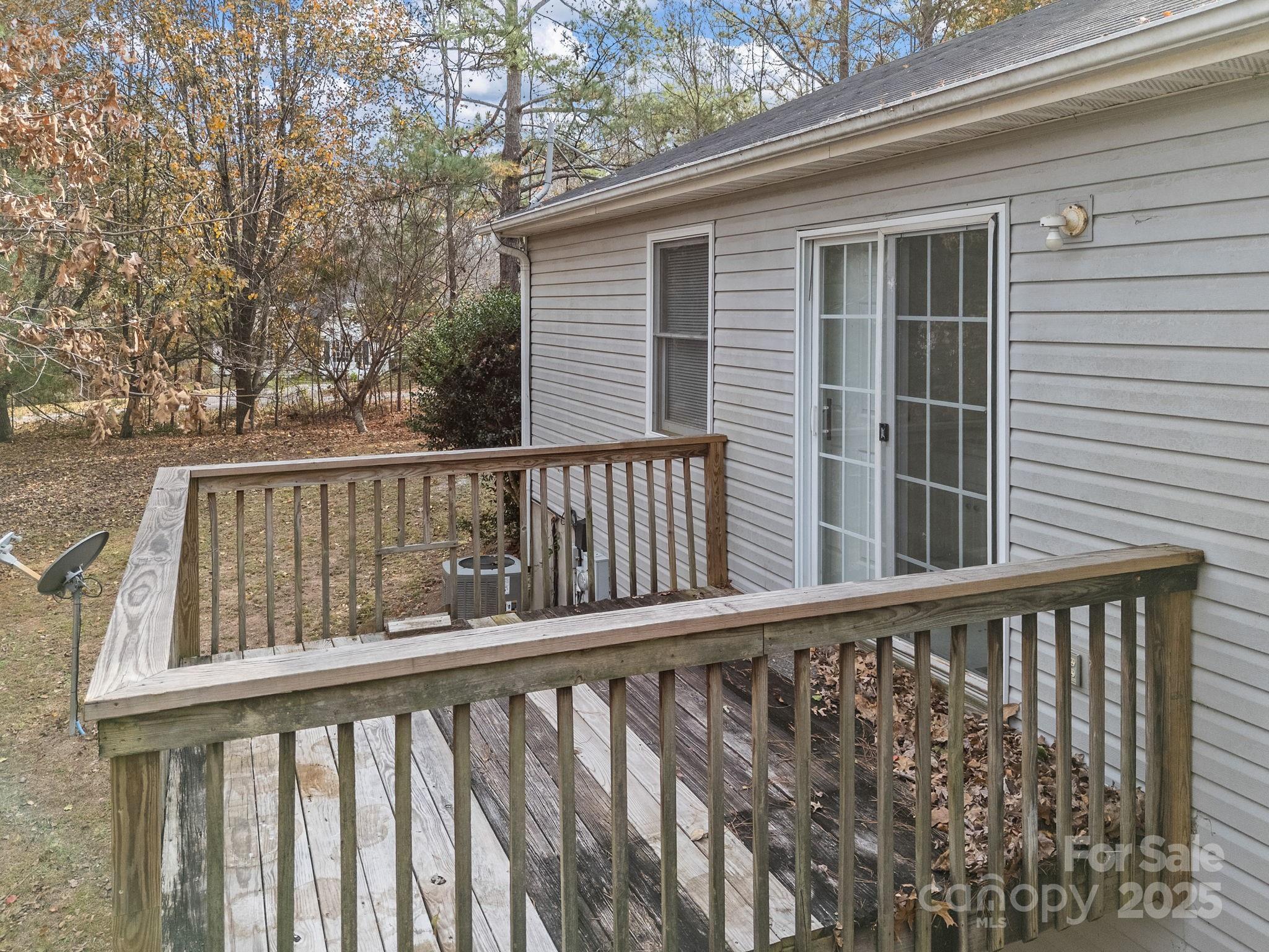 383 Woody Circle Property Photo 34