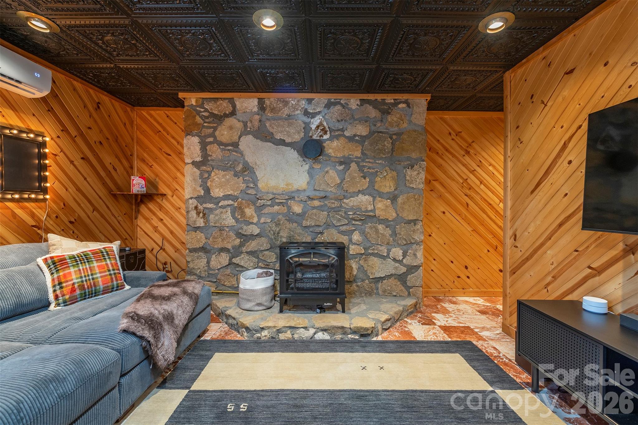 2338 El Miner Drive Property Photo 19