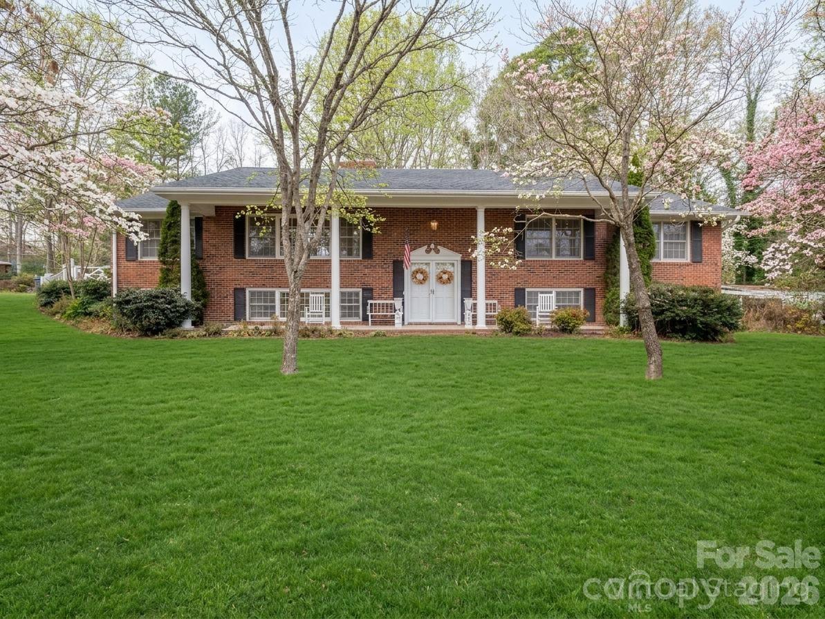 1867 Fruitland Road Property Photo 1