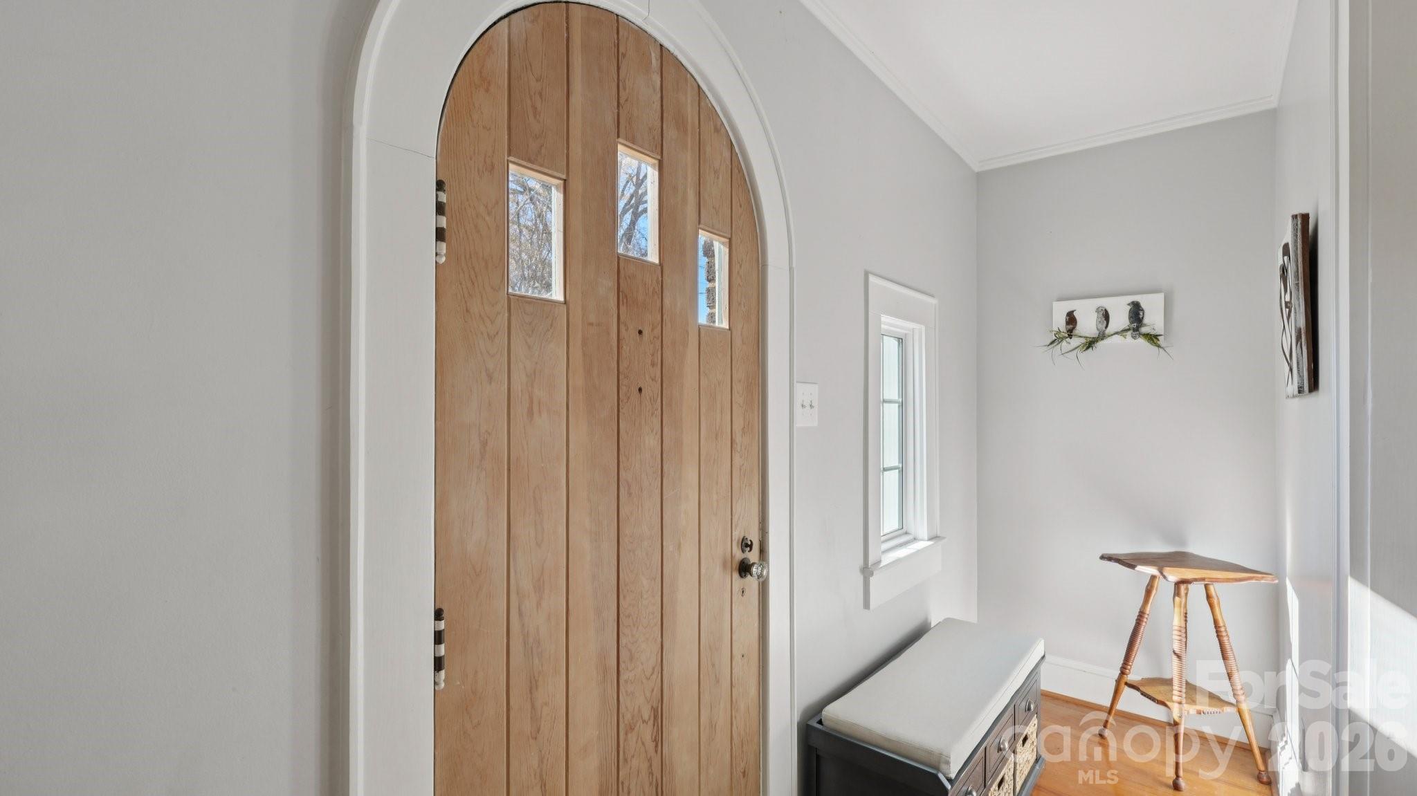 552 Hyde Park Drive Property Photo 6