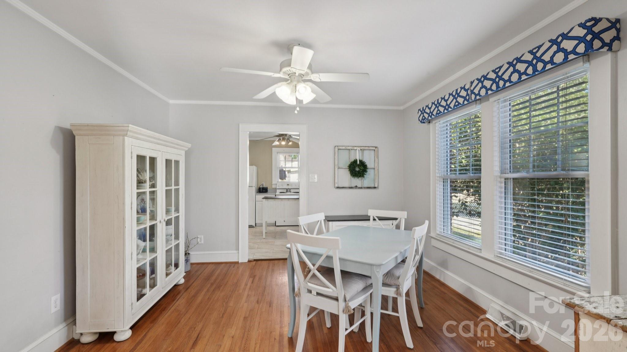 552 Hyde Park Drive Property Photo 12