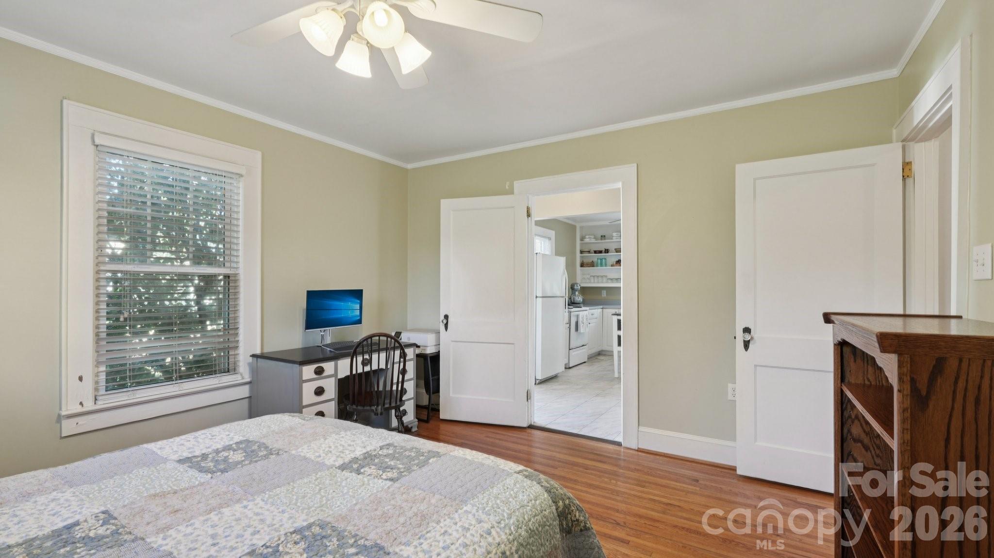 552 Hyde Park Drive Property Photo 24