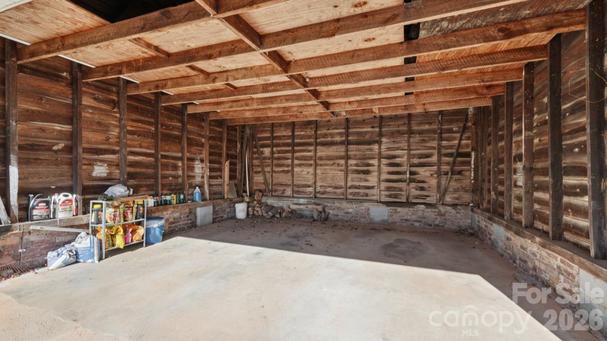552 Hyde Park Drive Property Photo 34