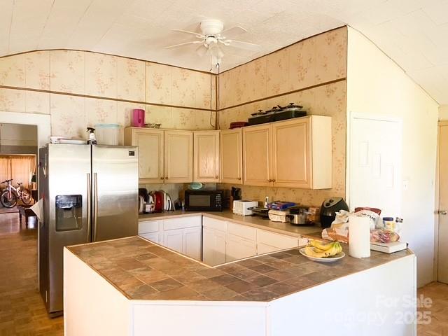 25 Highland Street Property Photo 8