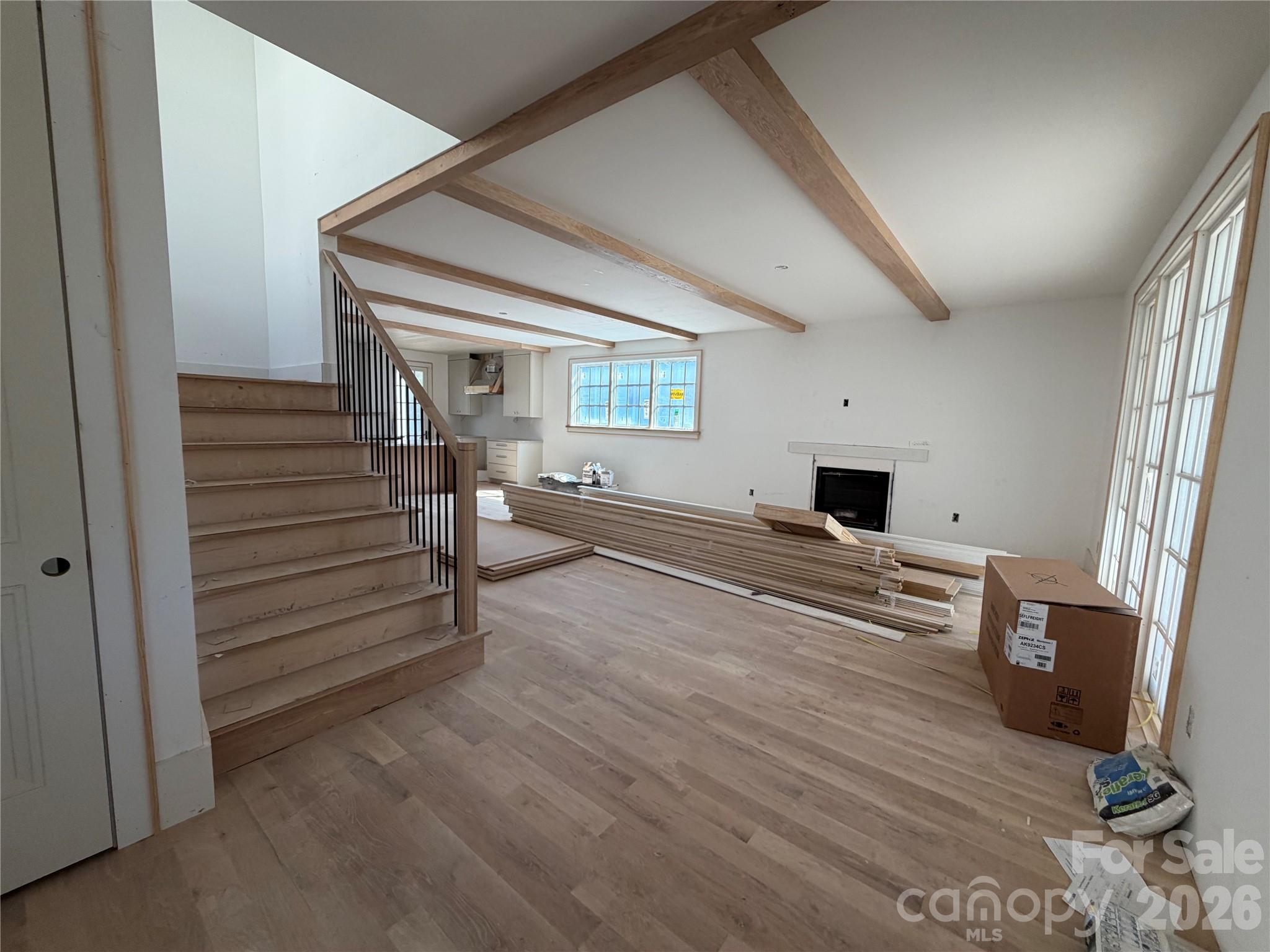 733 Charles Avenue Property Photo 2