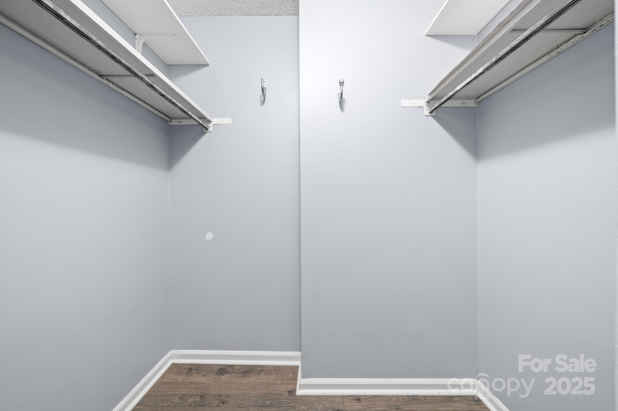 27 Capri Lane 15-d Property Photo 14