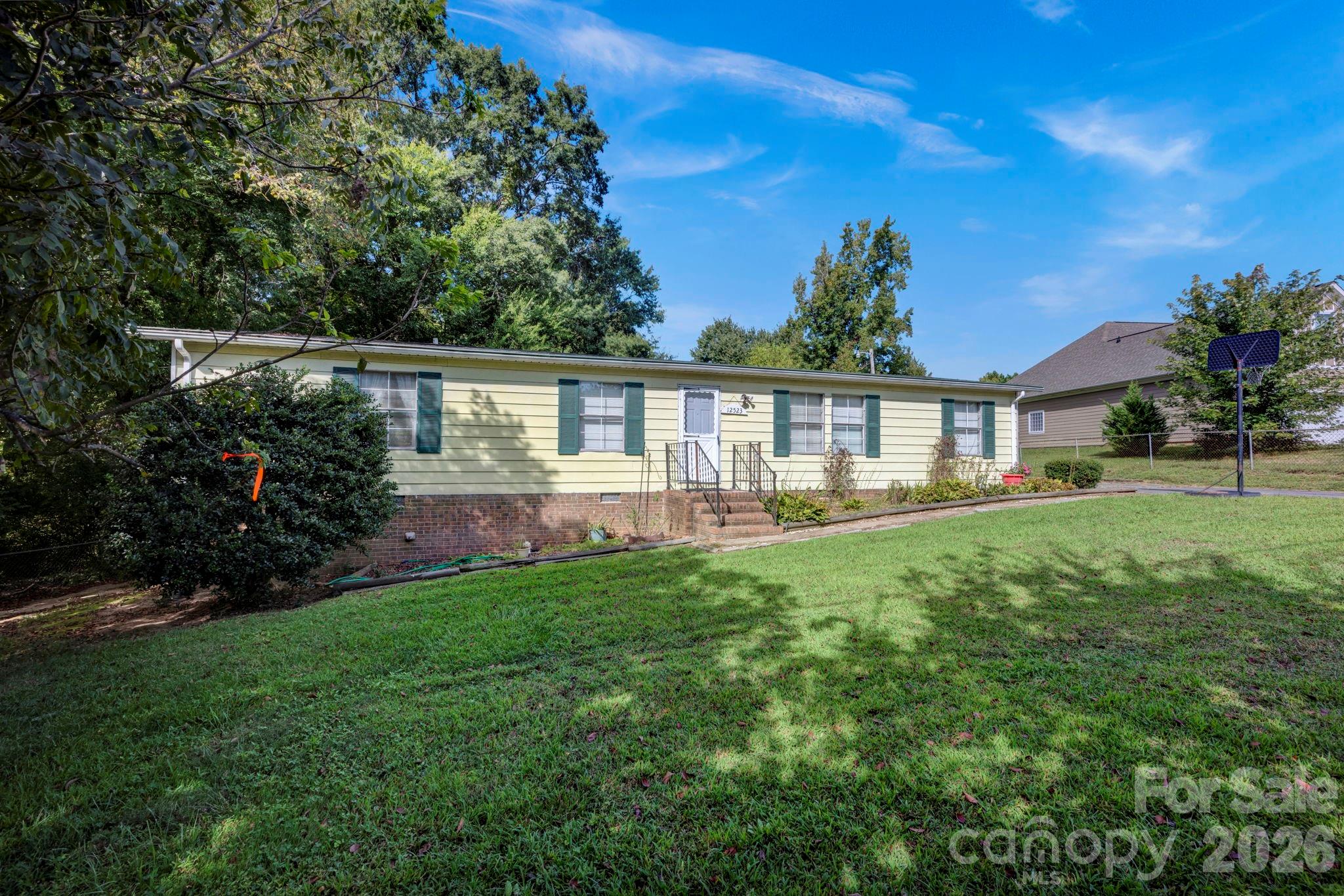 12523 Asbury Chapel Road Property Photo 3