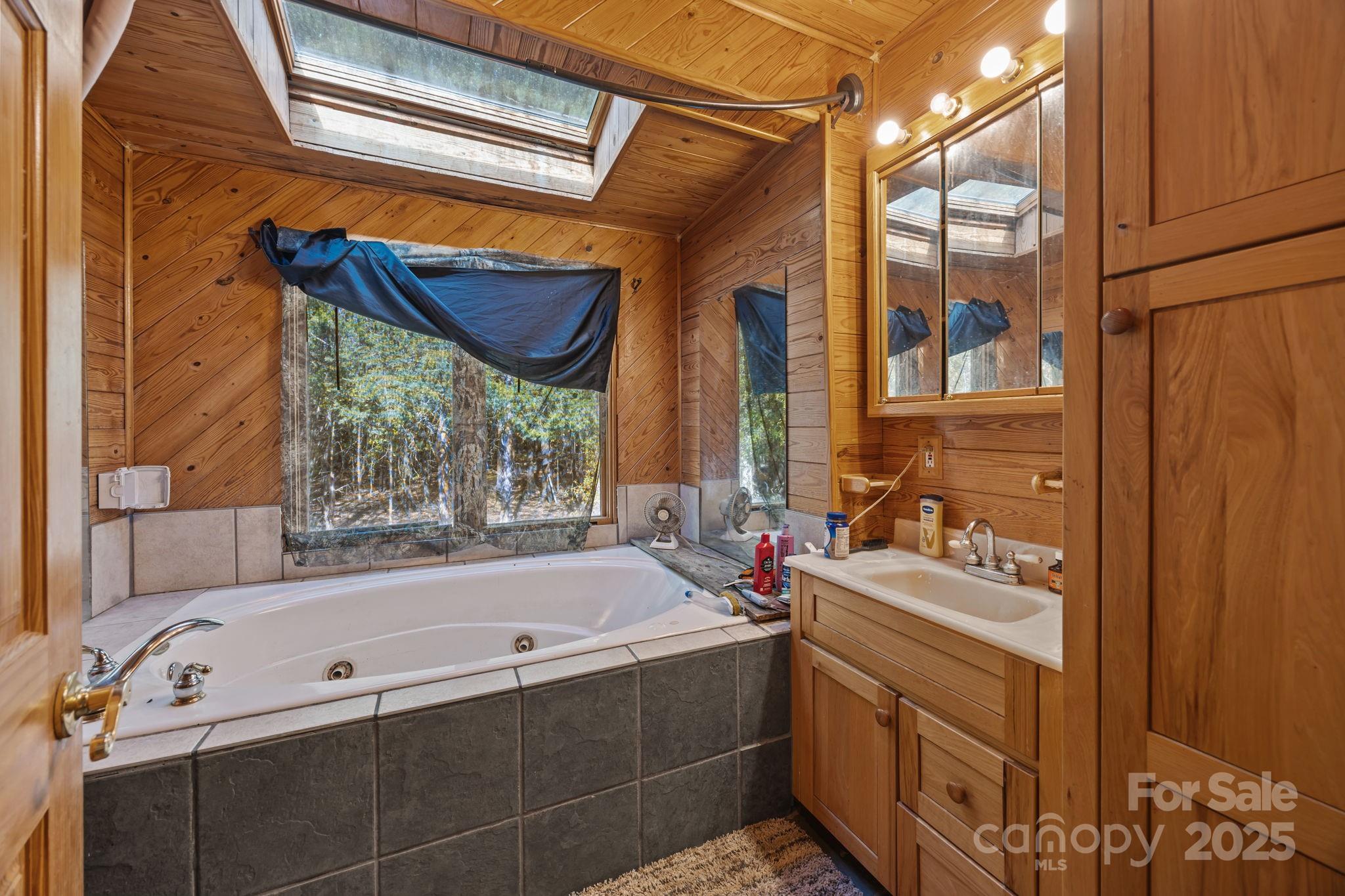 3178 Foxford Drive Property Photo 13