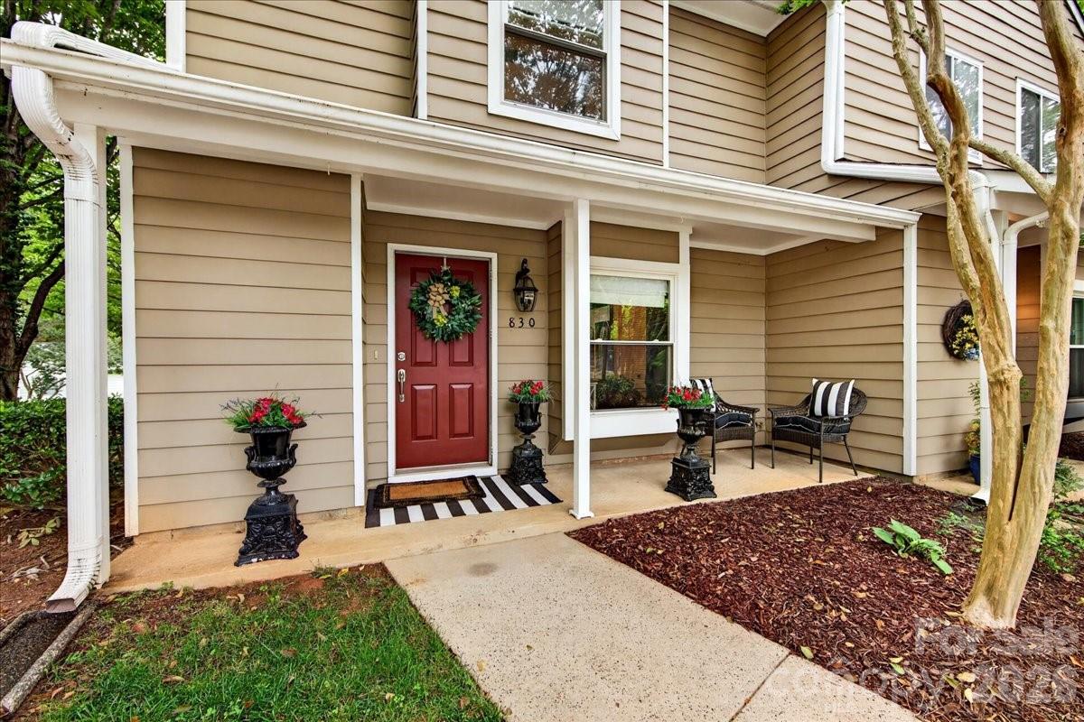 830 Sardis Cove Drive Property Photo 2