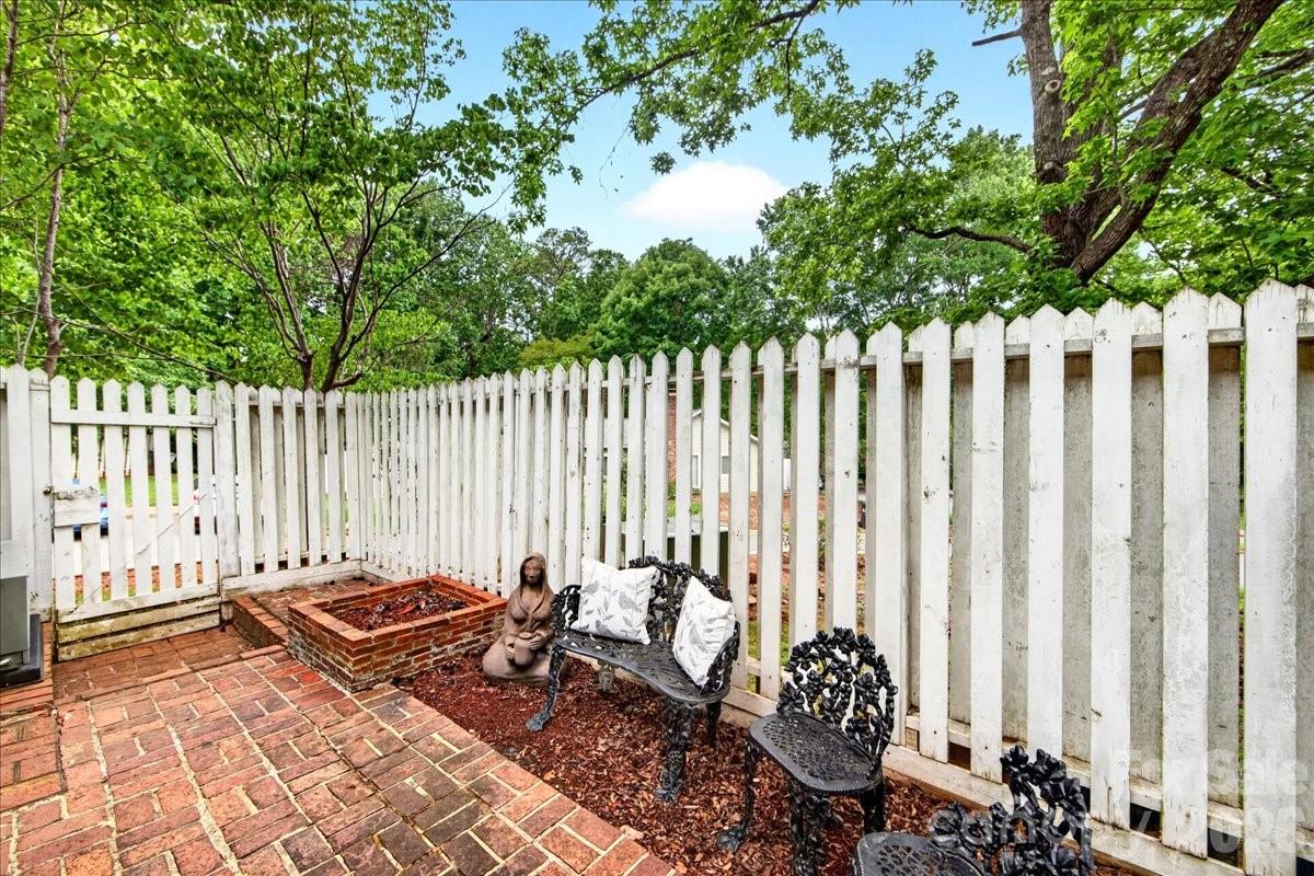 830 Sardis Cove Drive Property Photo 40
