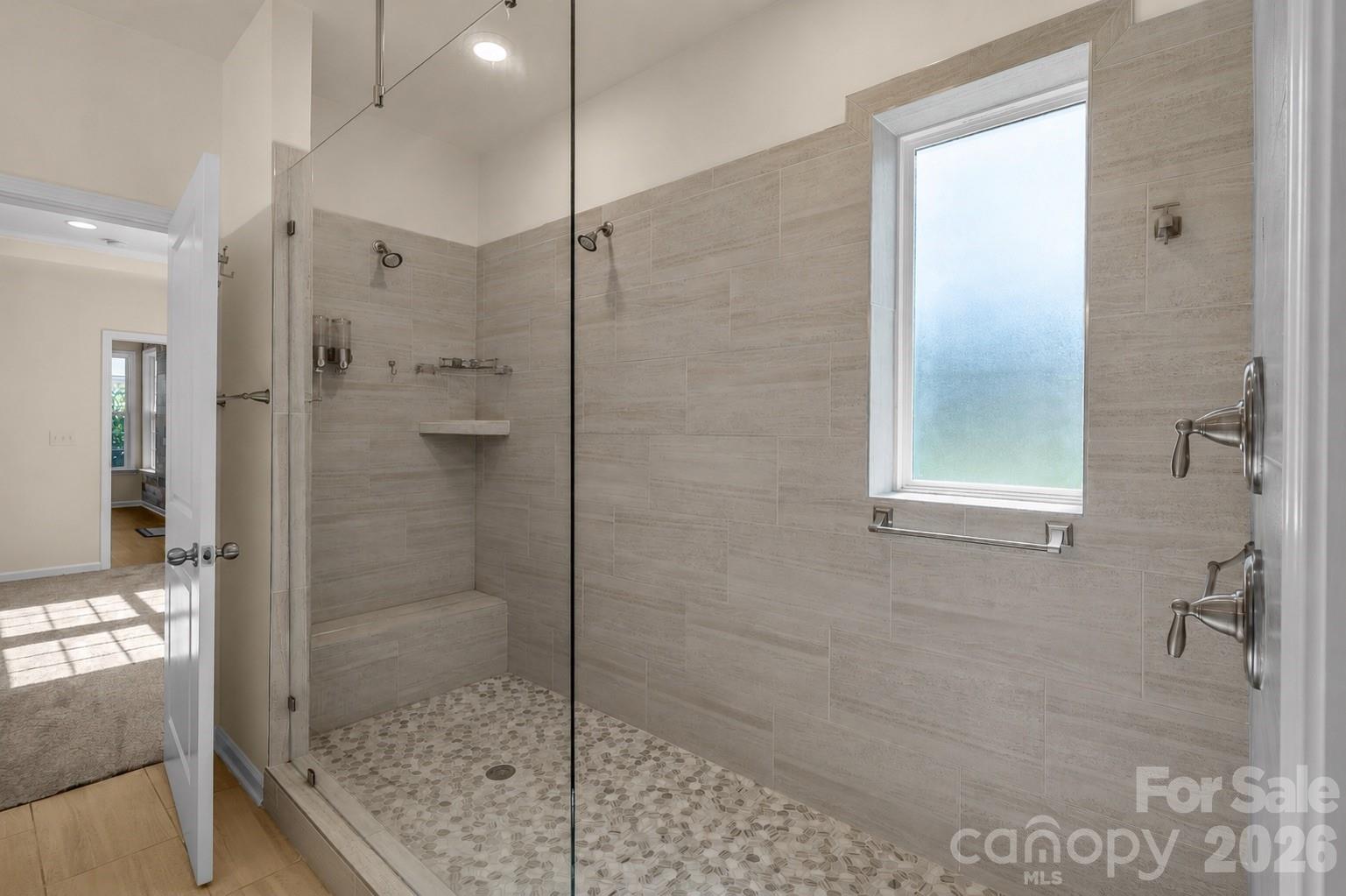 7420 Tullamore Glen Property Photo 3