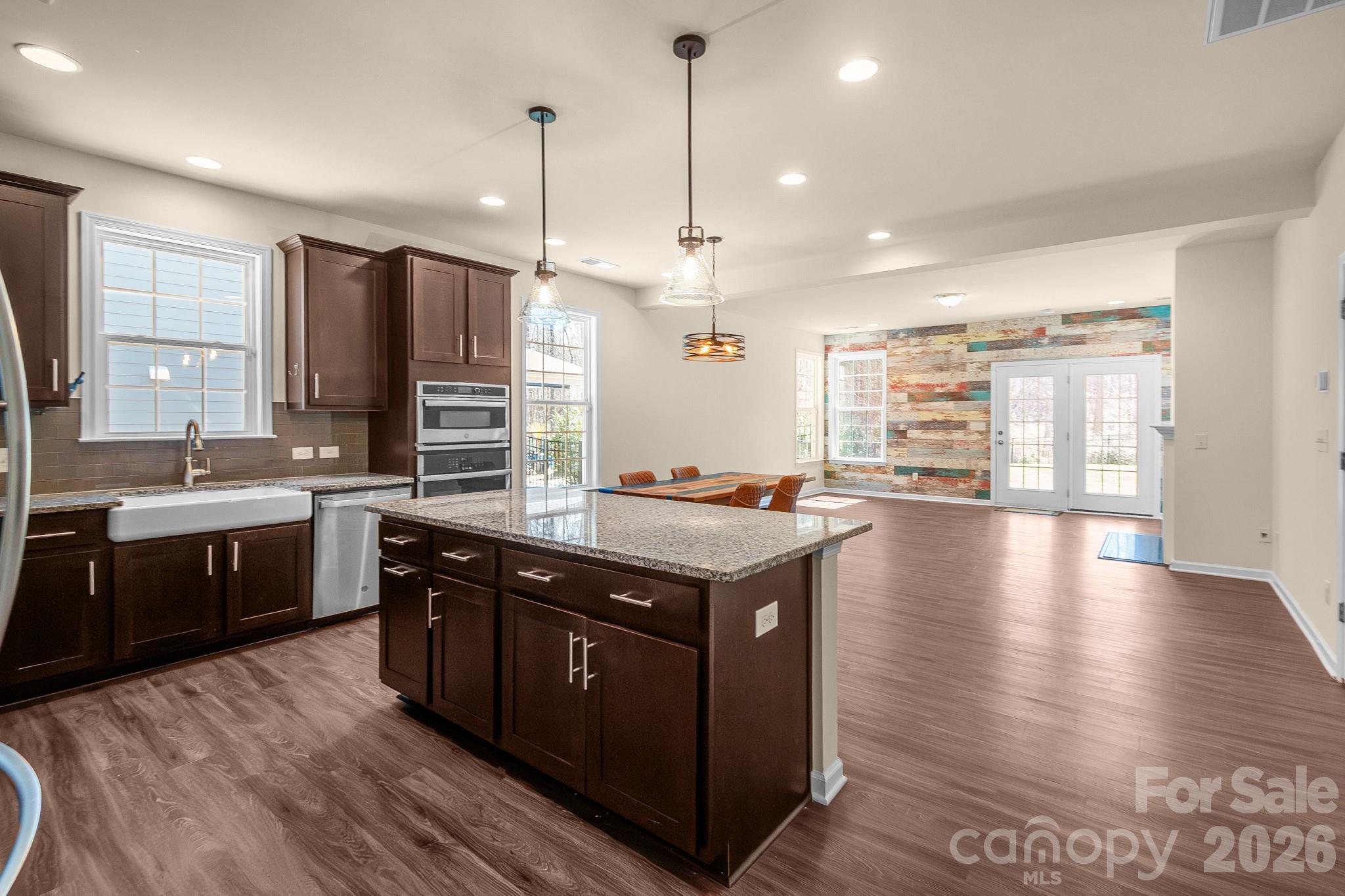 7420 Tullamore Glen Property Photo 10