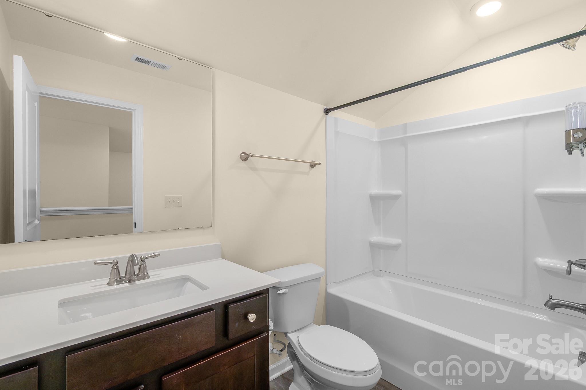 7420 Tullamore Glen Property Photo 27