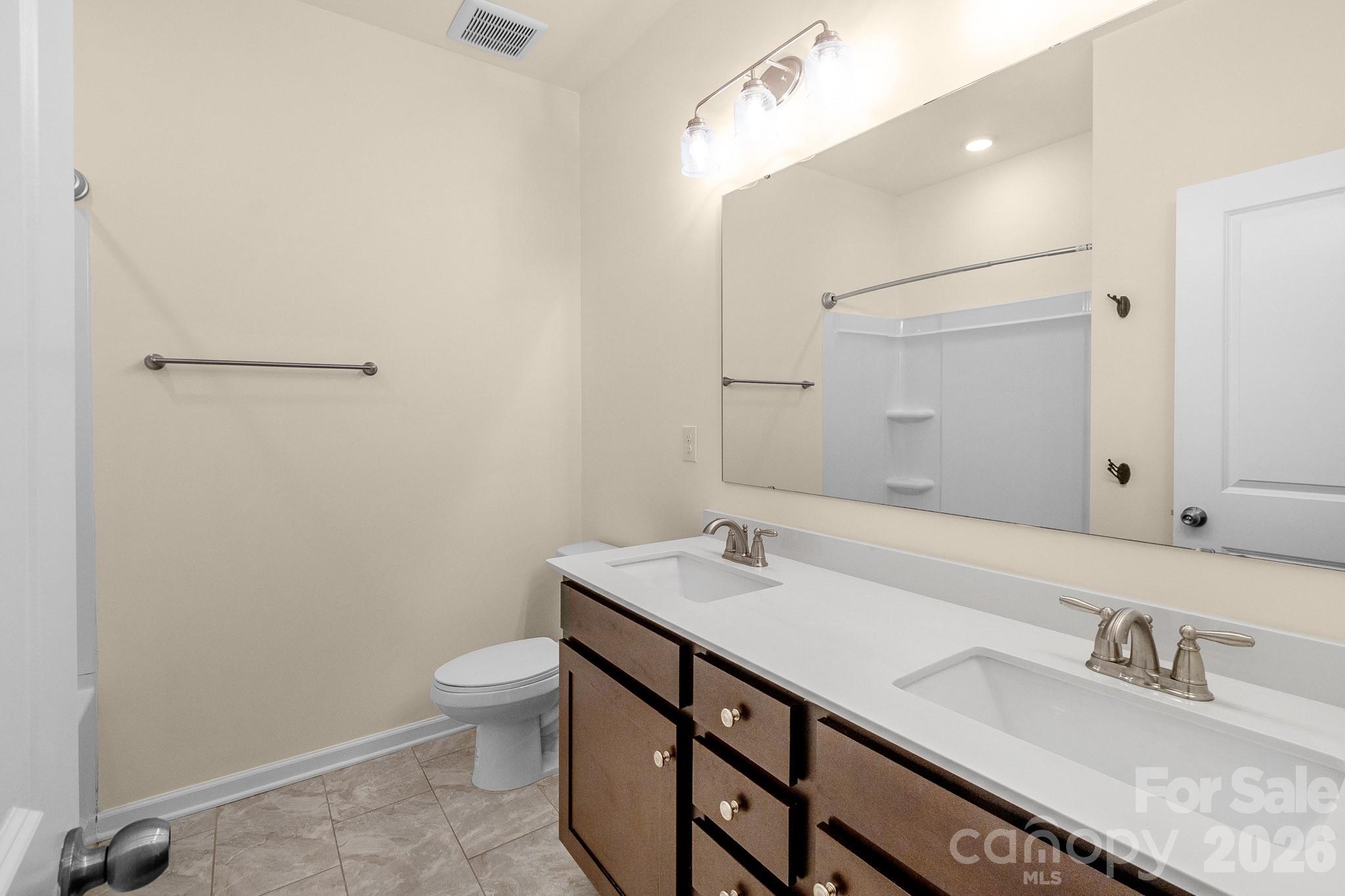 7420 Tullamore Glen Property Photo 29