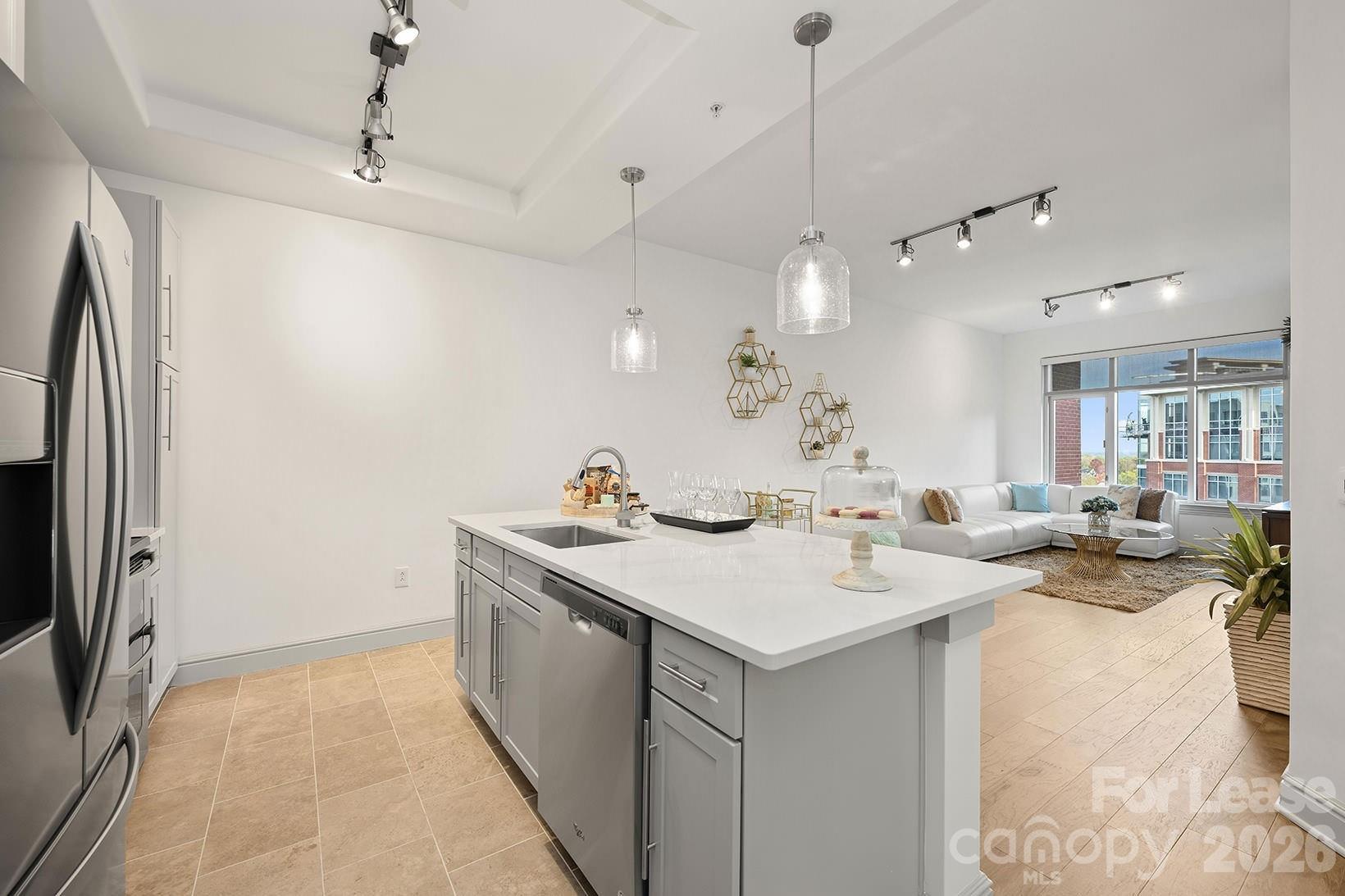 125 W Tremont Avenue A1d Property Photo 30