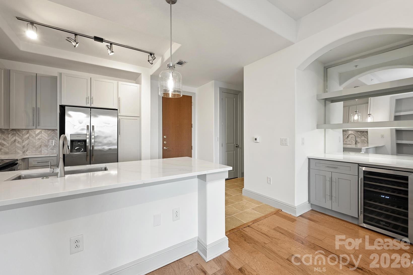 125 W Tremont Avenue A1b Property Photo 24