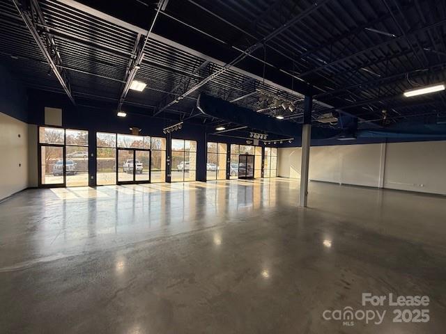 2315 Catawba Valley Boulevard Property Photo 3