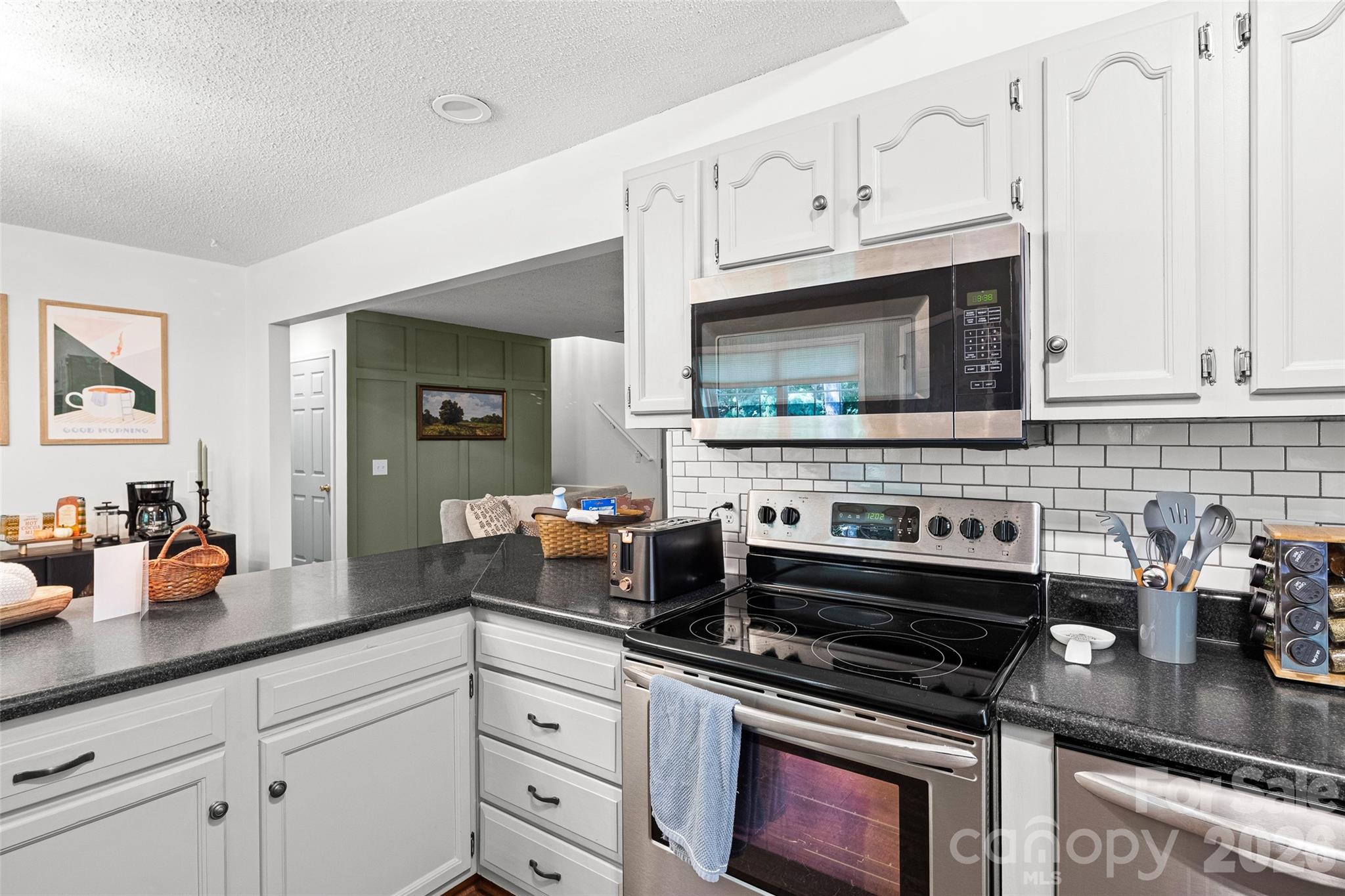 28 Grove Garden Avenue Property Photo 13