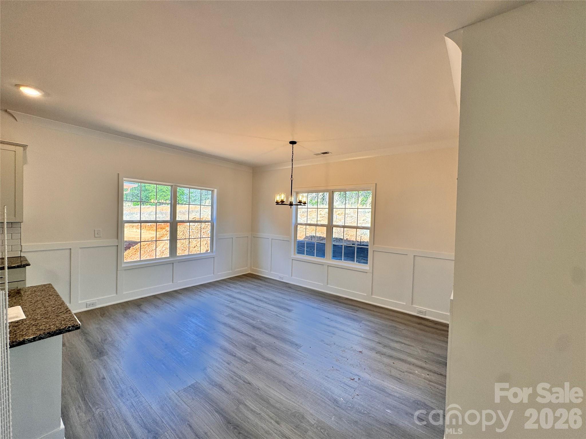 724 Inwood Hill Drive 8 Property Photo 4