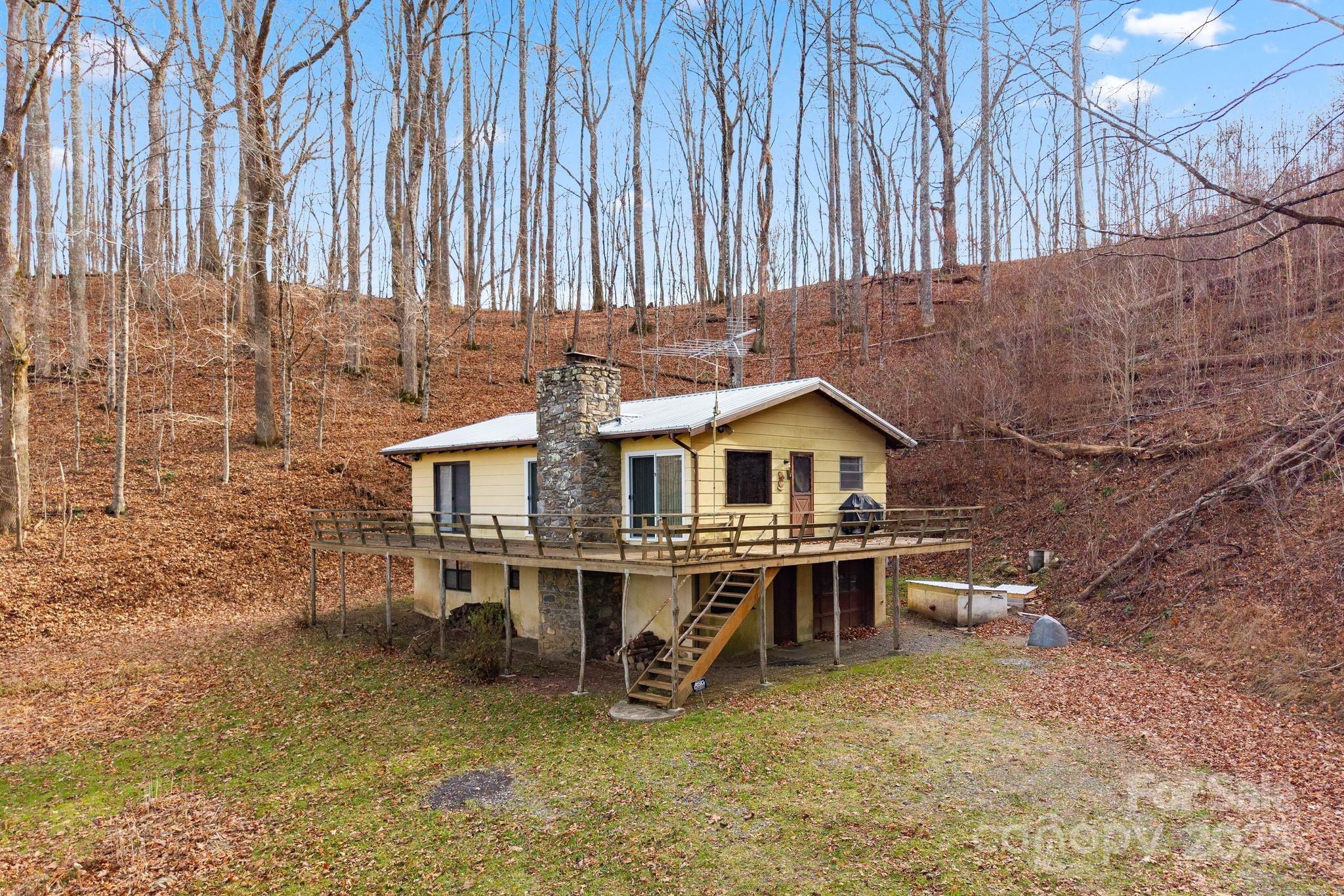 2650 Secluded Valley Road Property Photo 2