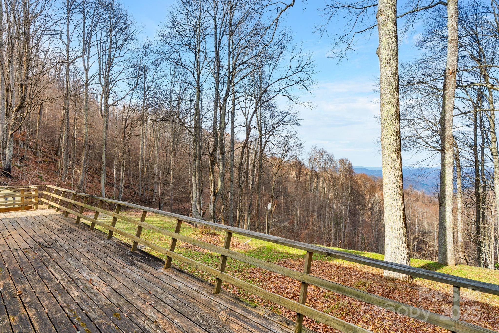 2650 Secluded Valley Road Property Photo 4