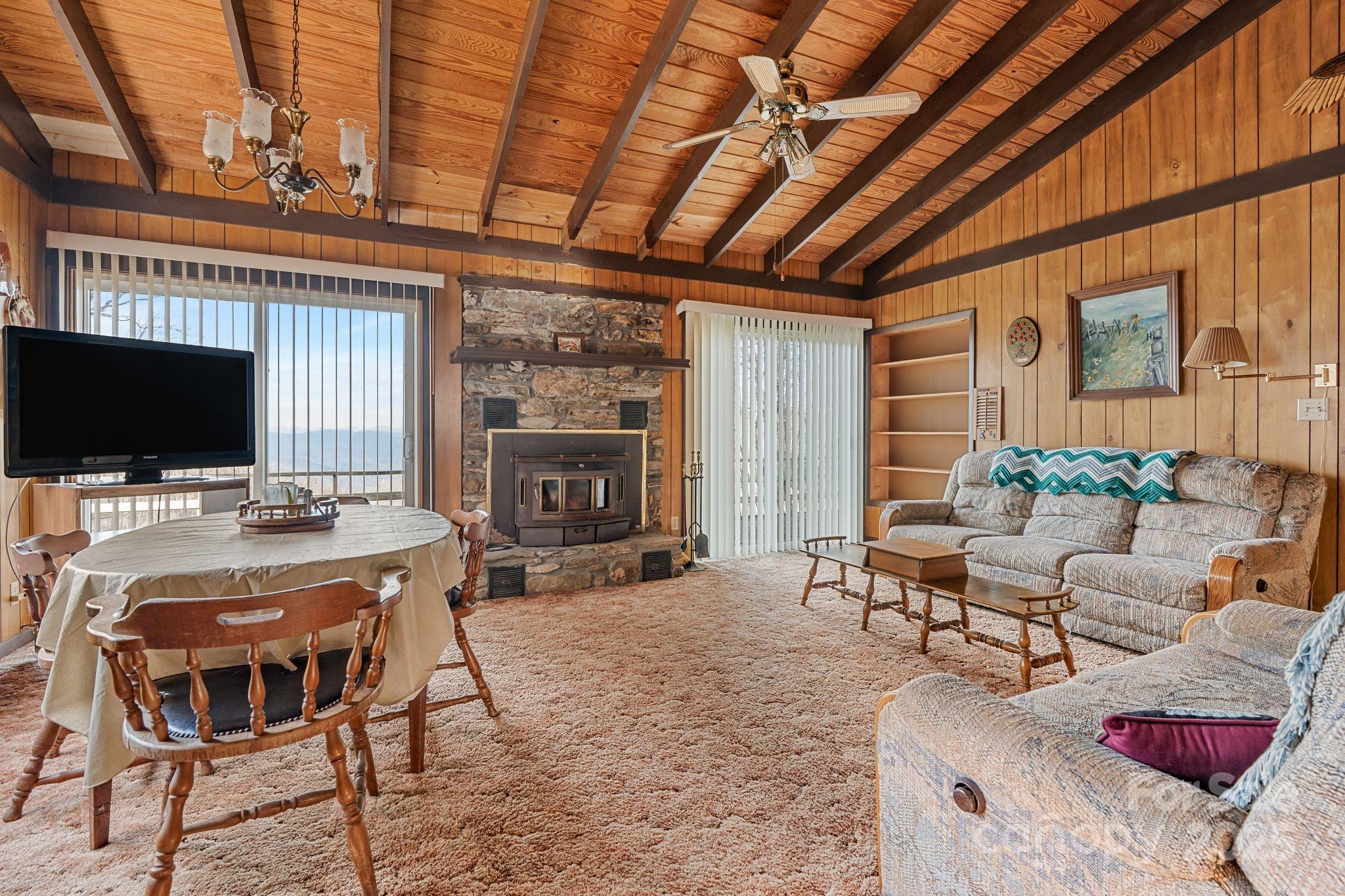 2650 Secluded Valley Road Property Photo 8