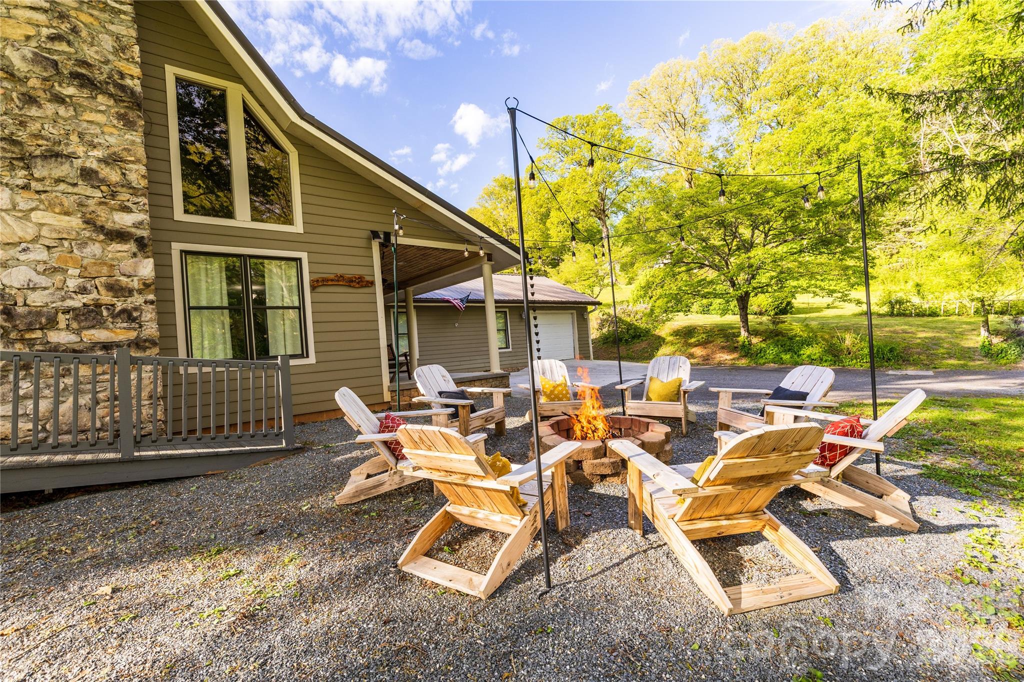 540 Toot Hollow Road Property Photo 3
