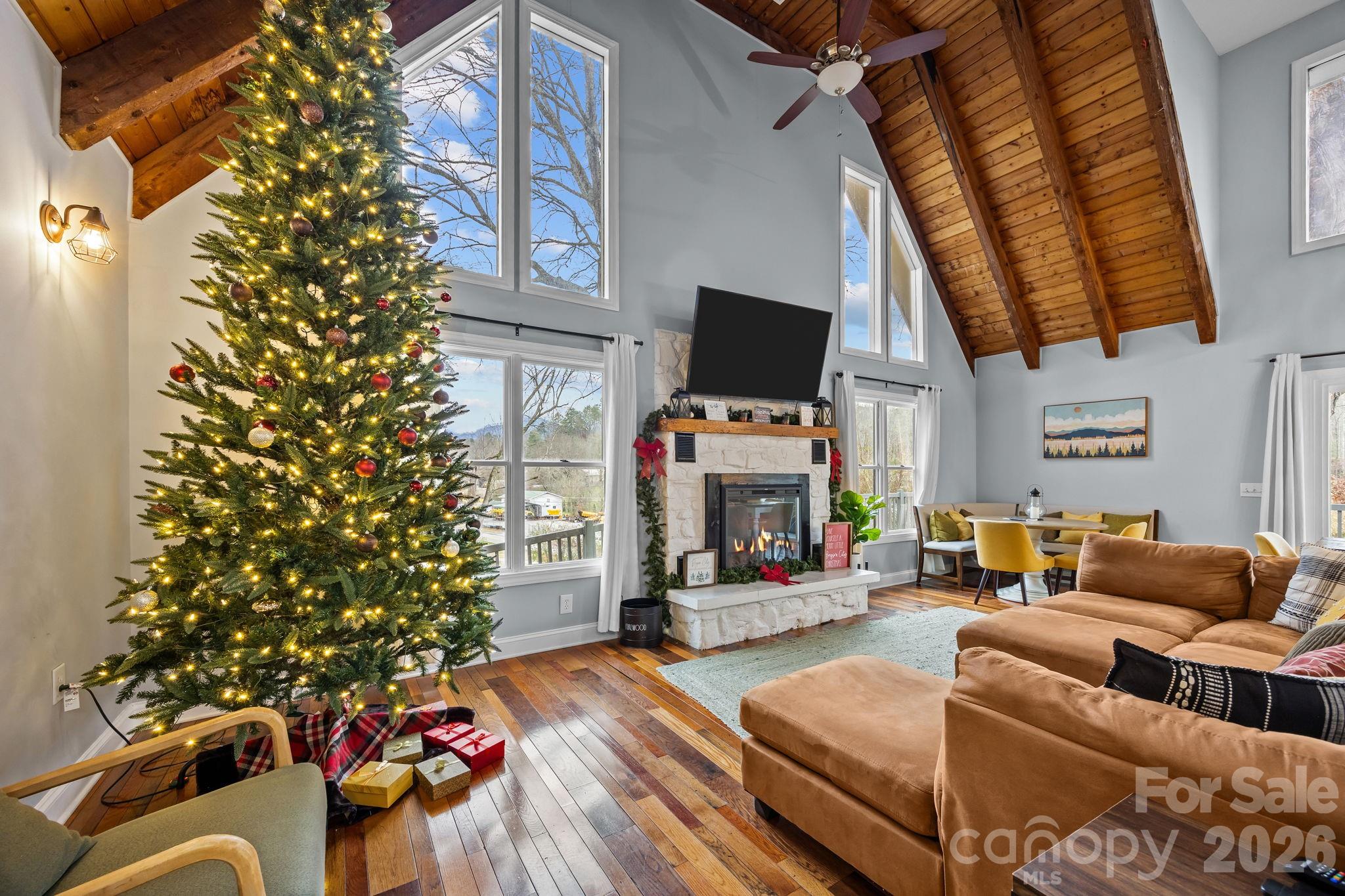 540 Toot Hollow Road Property Photo 8