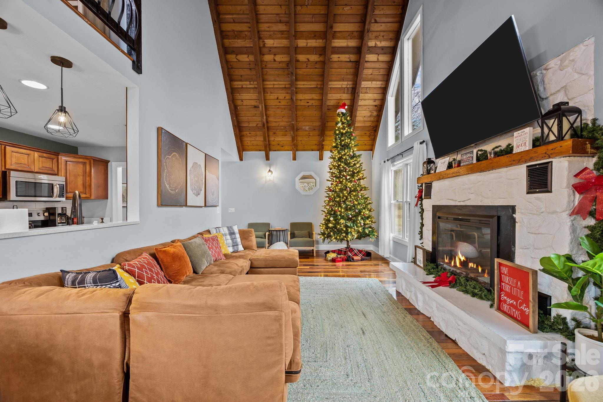 540 Toot Hollow Road Property Photo 10