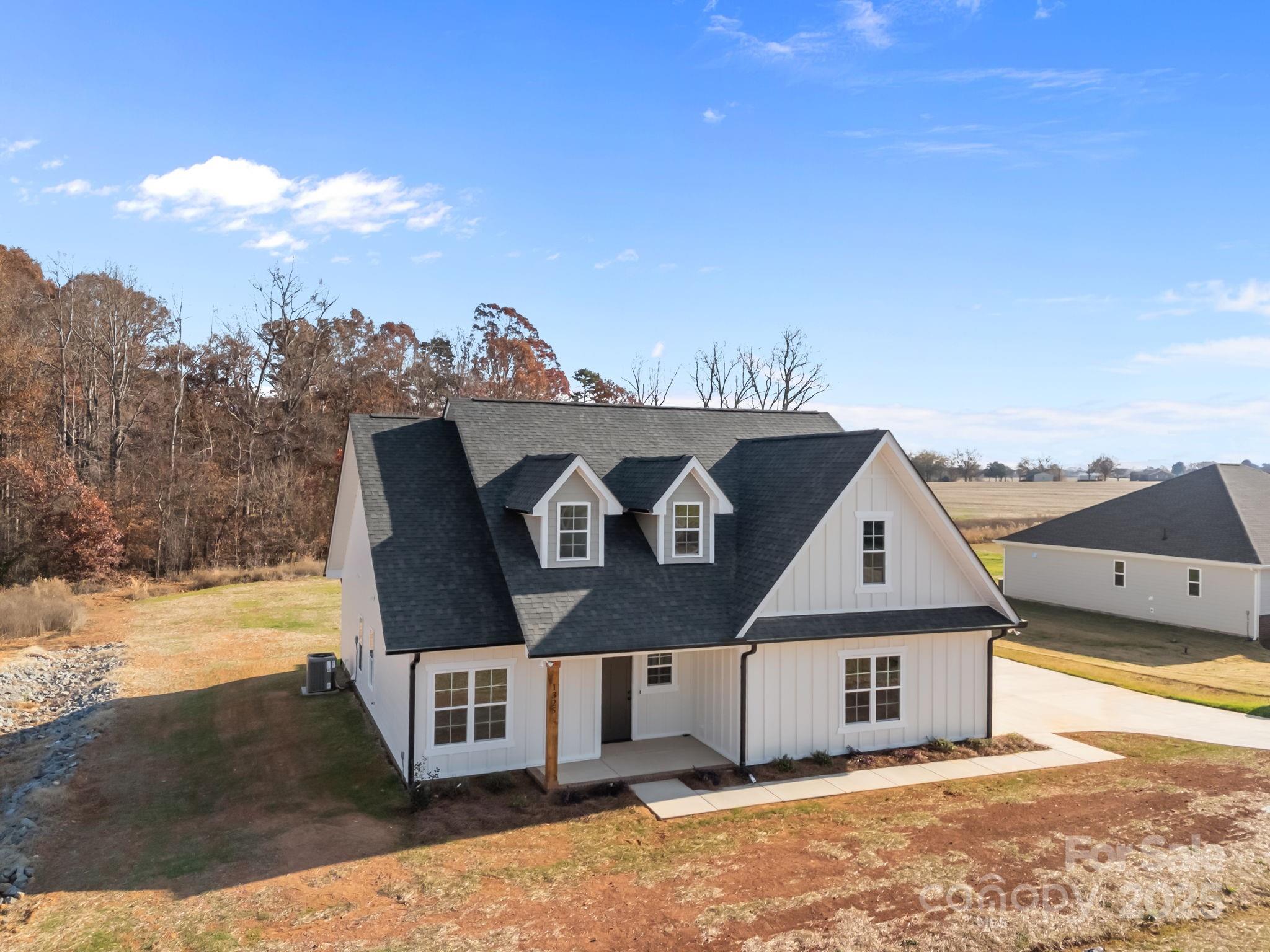 1325 Coppergate Drive Property Photo 4