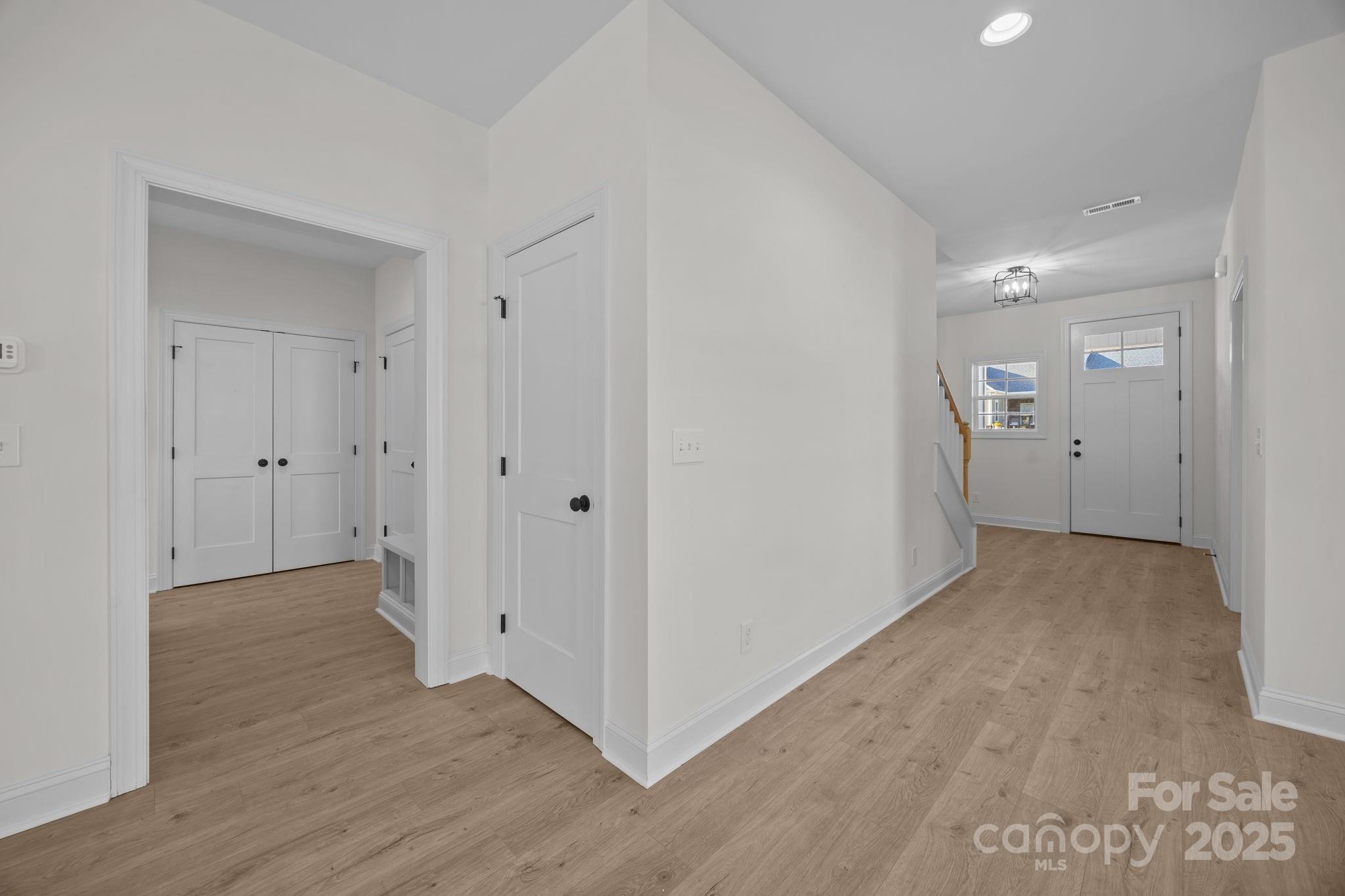 1325 Coppergate Drive Property Photo 6